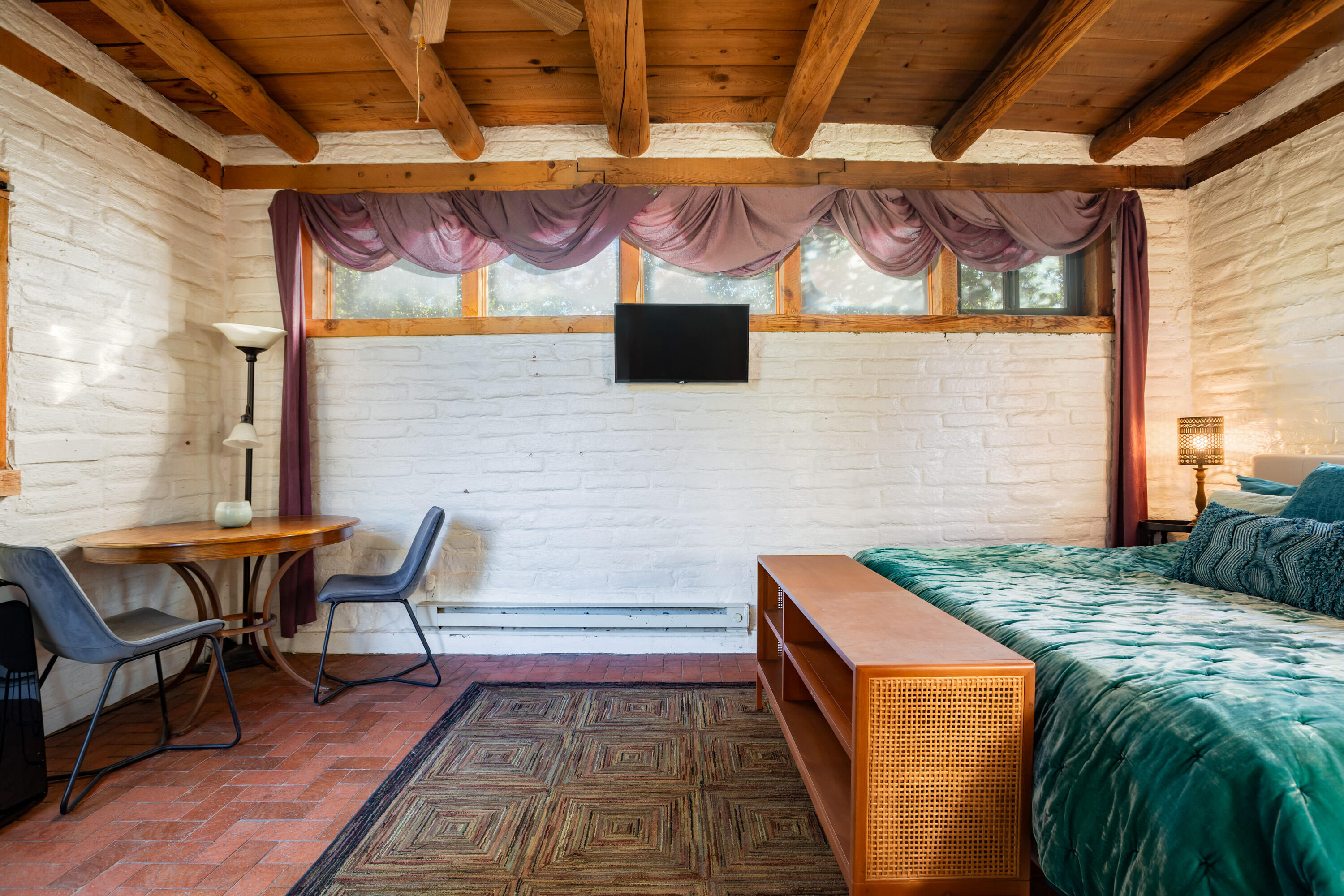 Photo 12 — 9417 Rio Grande Boulevard NW