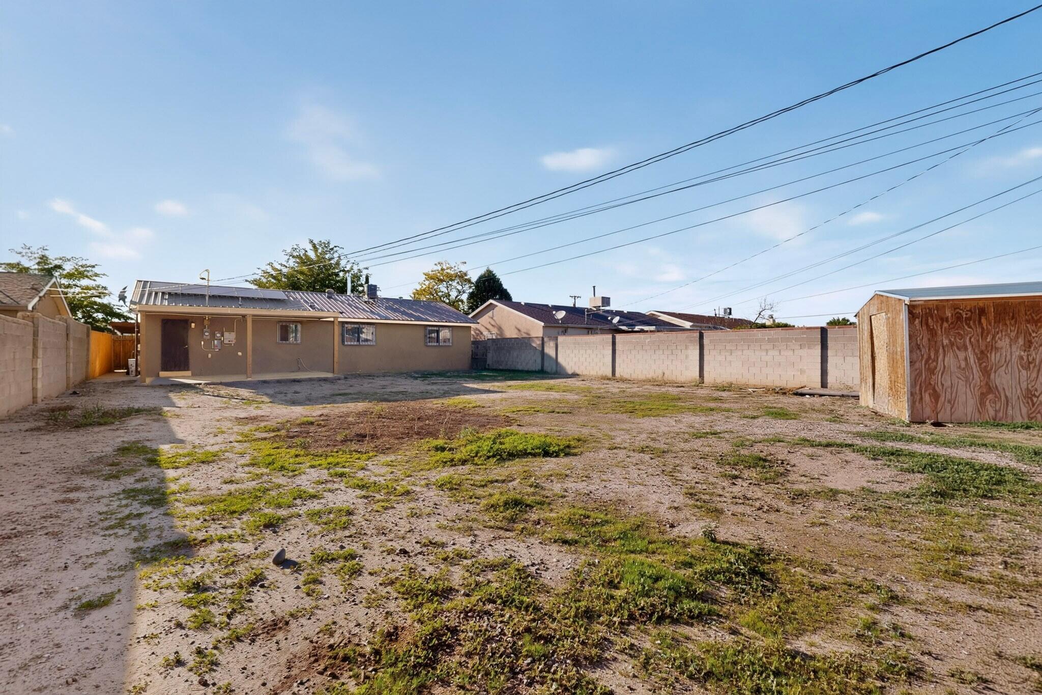 Photo 3 — 824 Dolores Drive NW
