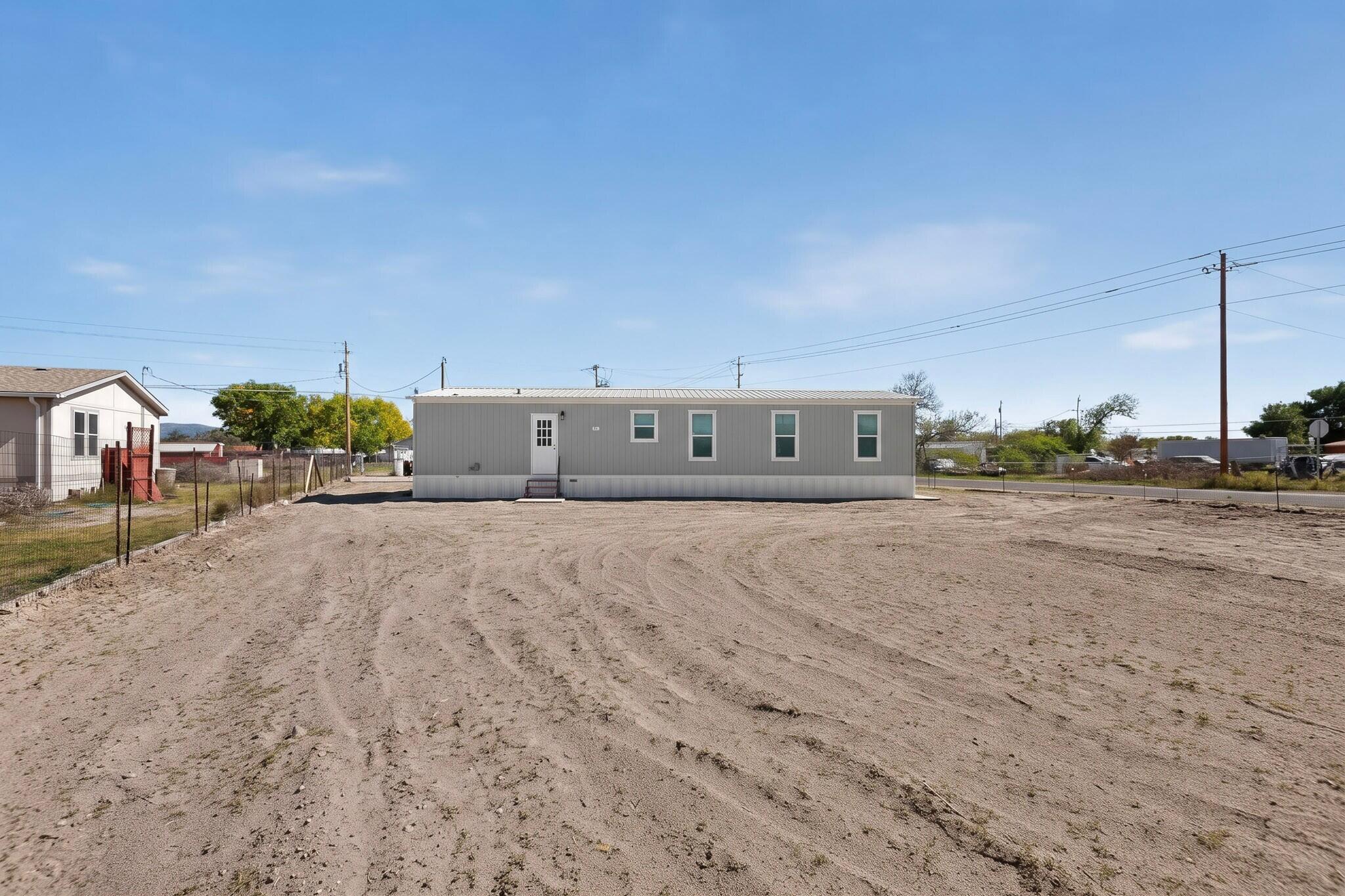 Photo 11 — 704 Juan P Sanchez Road SW