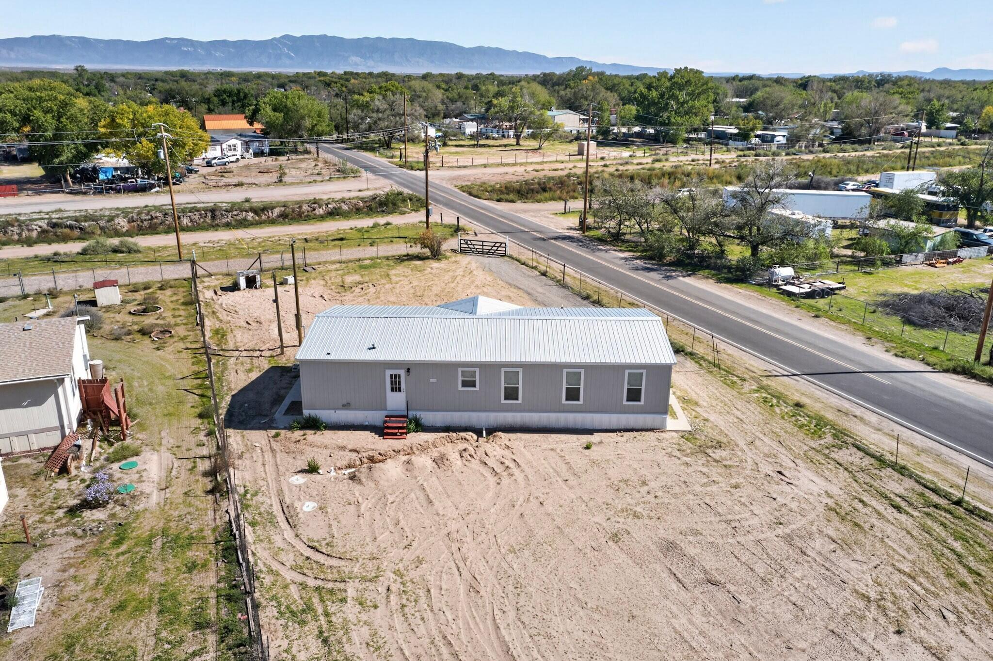 Photo 4 — 704 Juan P Sanchez Road SW