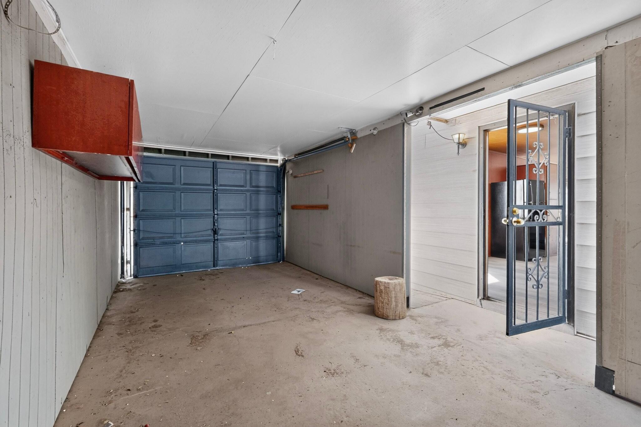 Photo 5 — 1301 Aztec Road NW