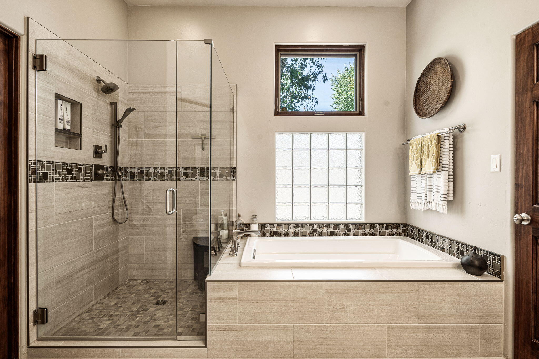 Photo 3 — 2715 Rio Encantado Court NW