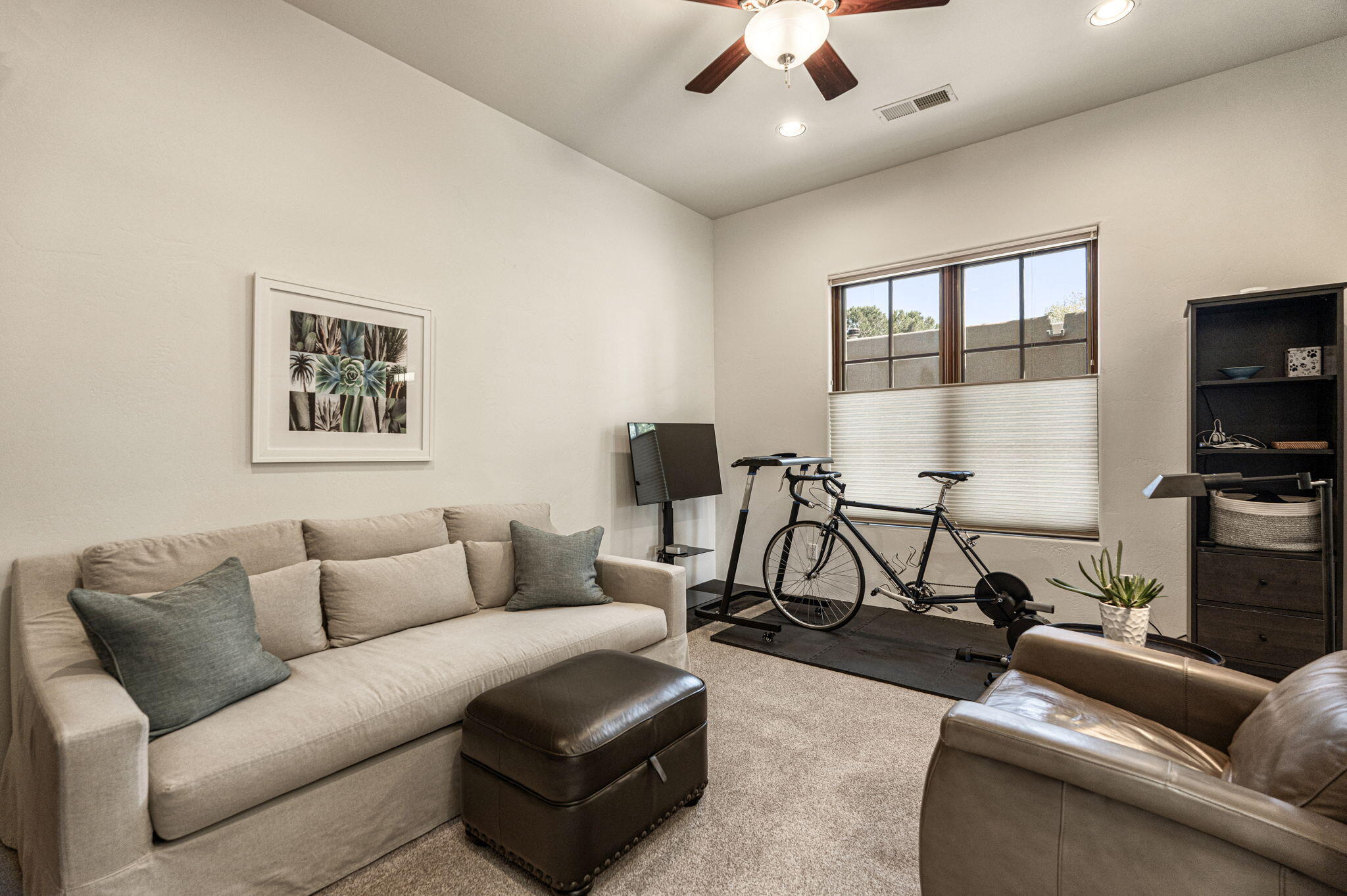 Photo 11 — 2715 Rio Encantado Court NW