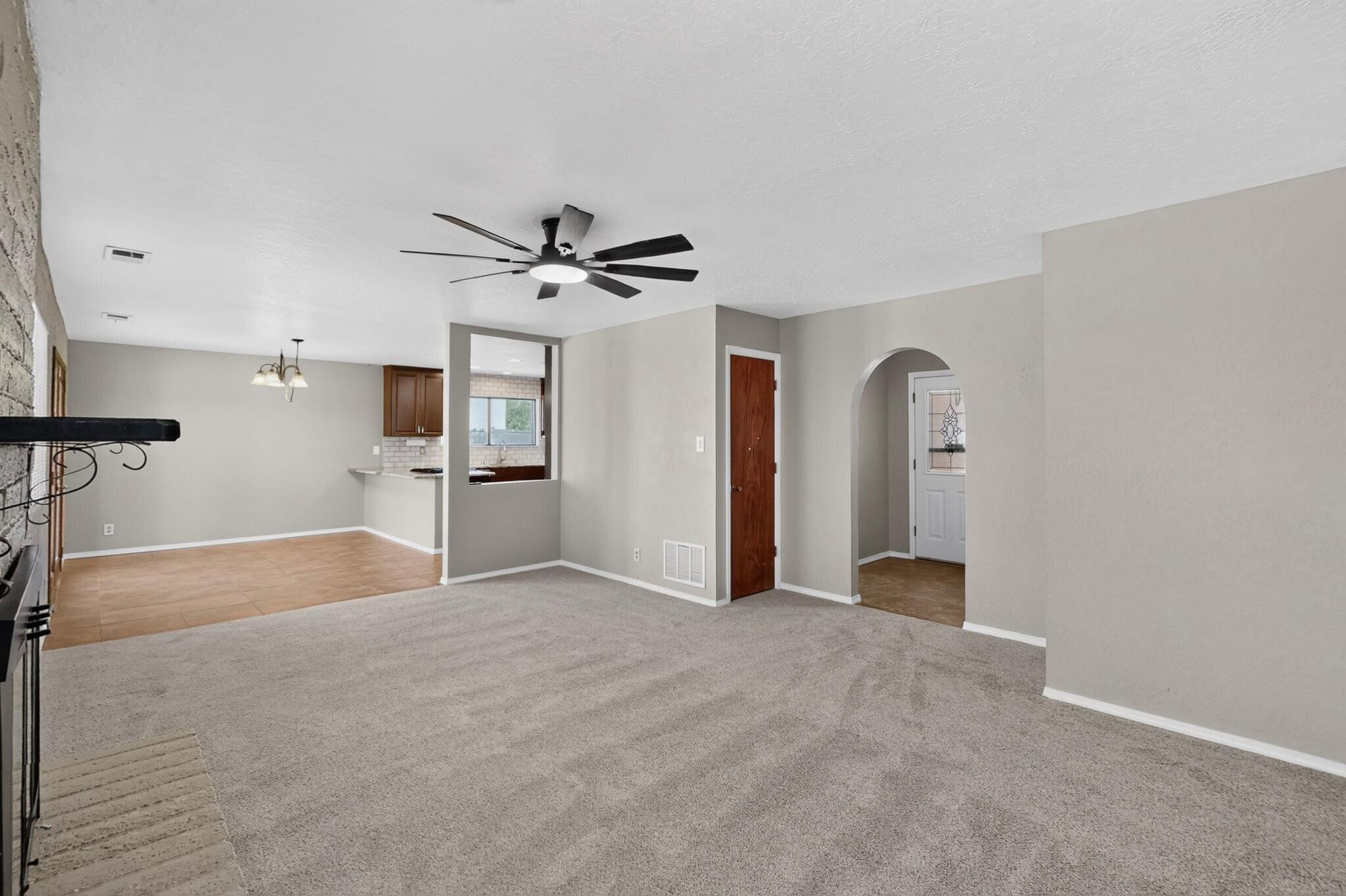 Photo 20 — 209 Villa Verde Drive SE