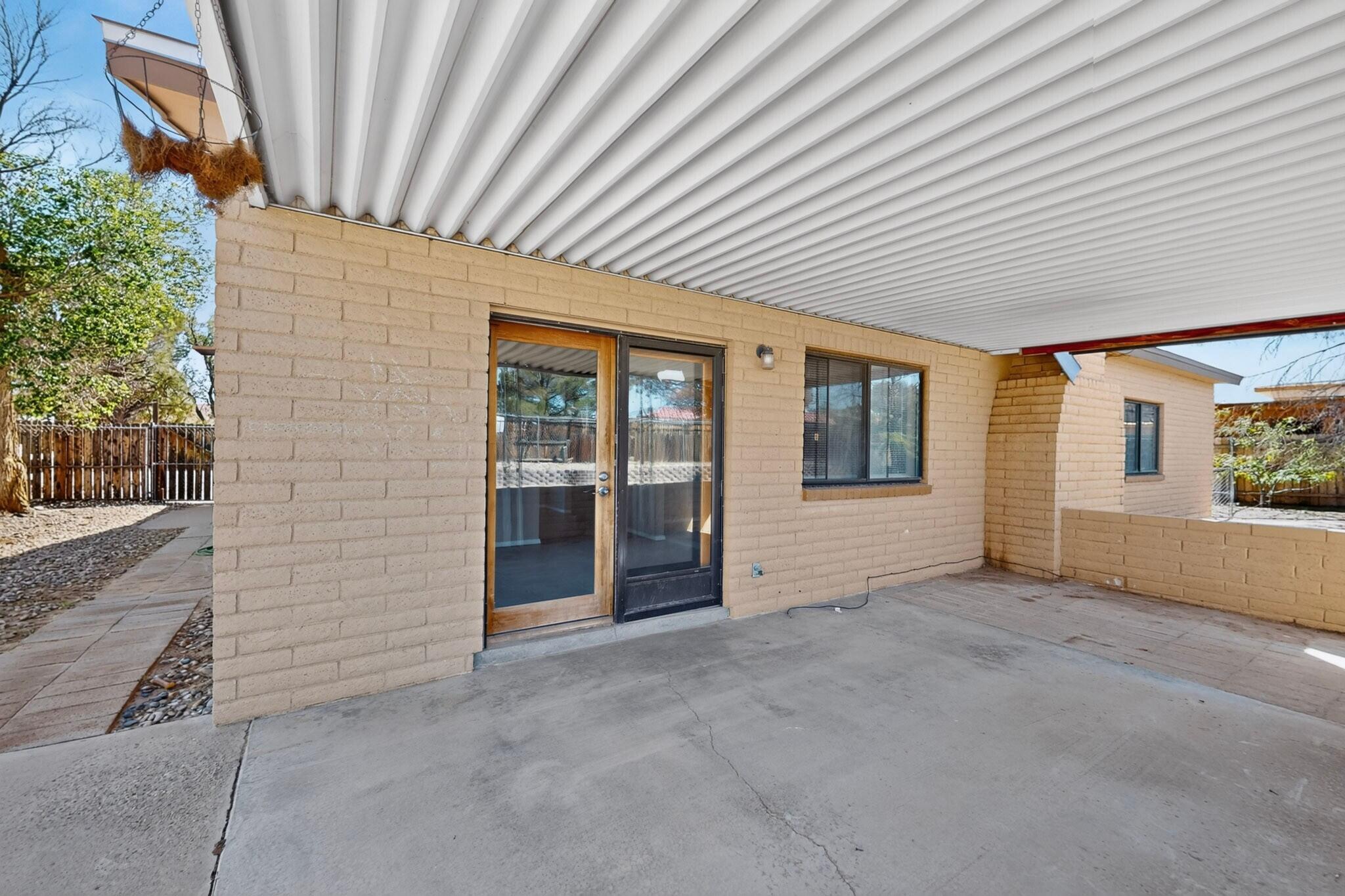 Photo 8 — 209 Villa Verde Drive SE