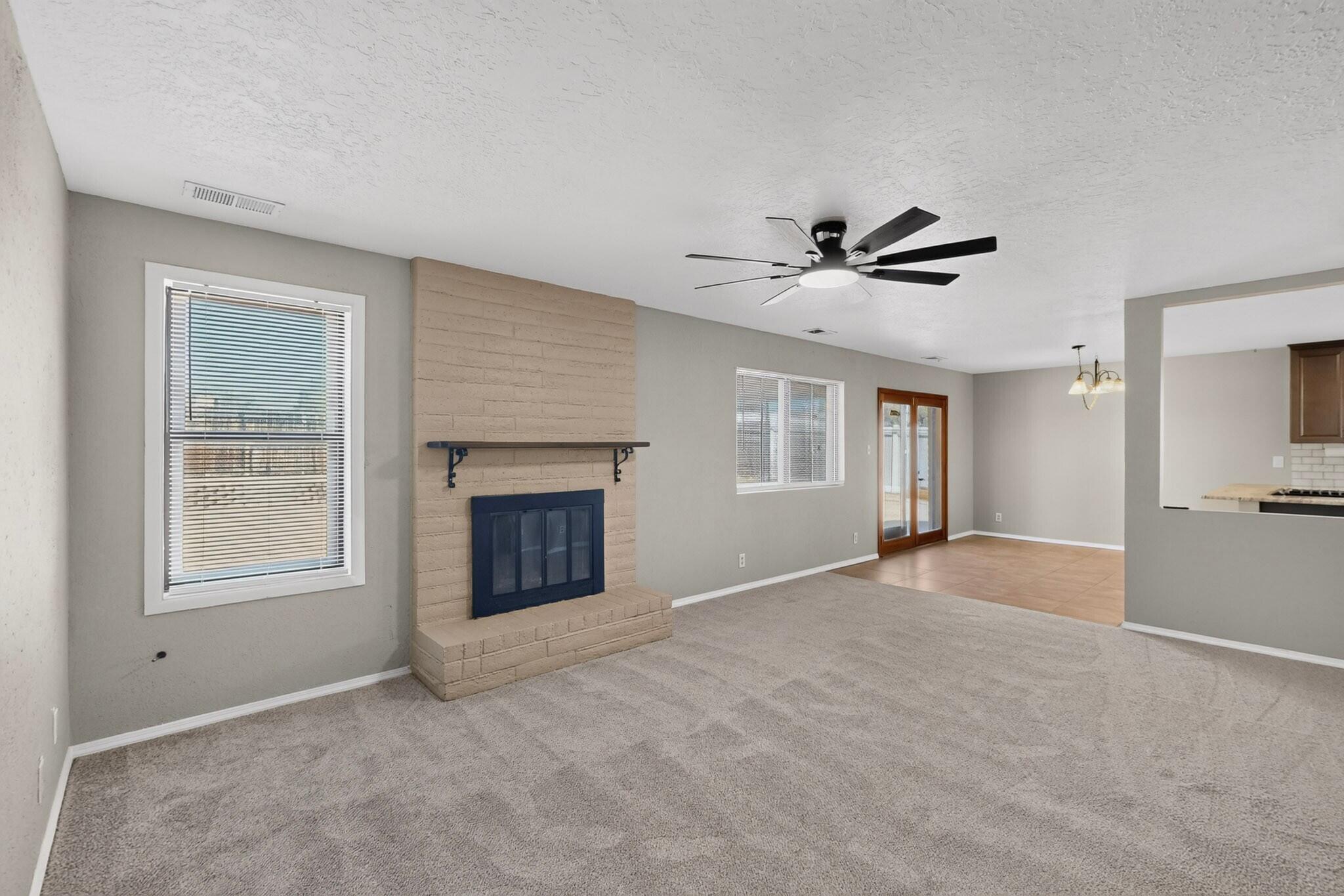 Photo 18 — 209 Villa Verde Drive SE