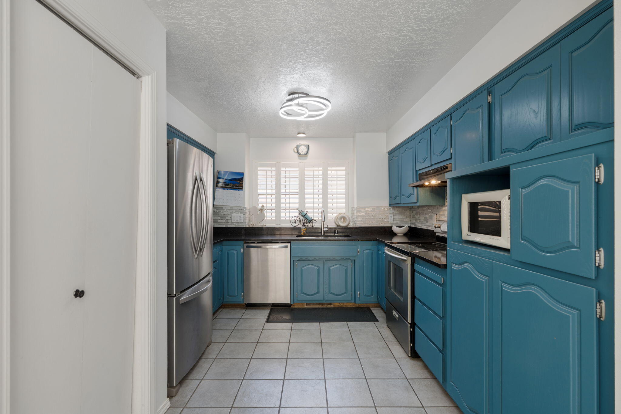 Photo 8 — 9404 Peralta Road NE