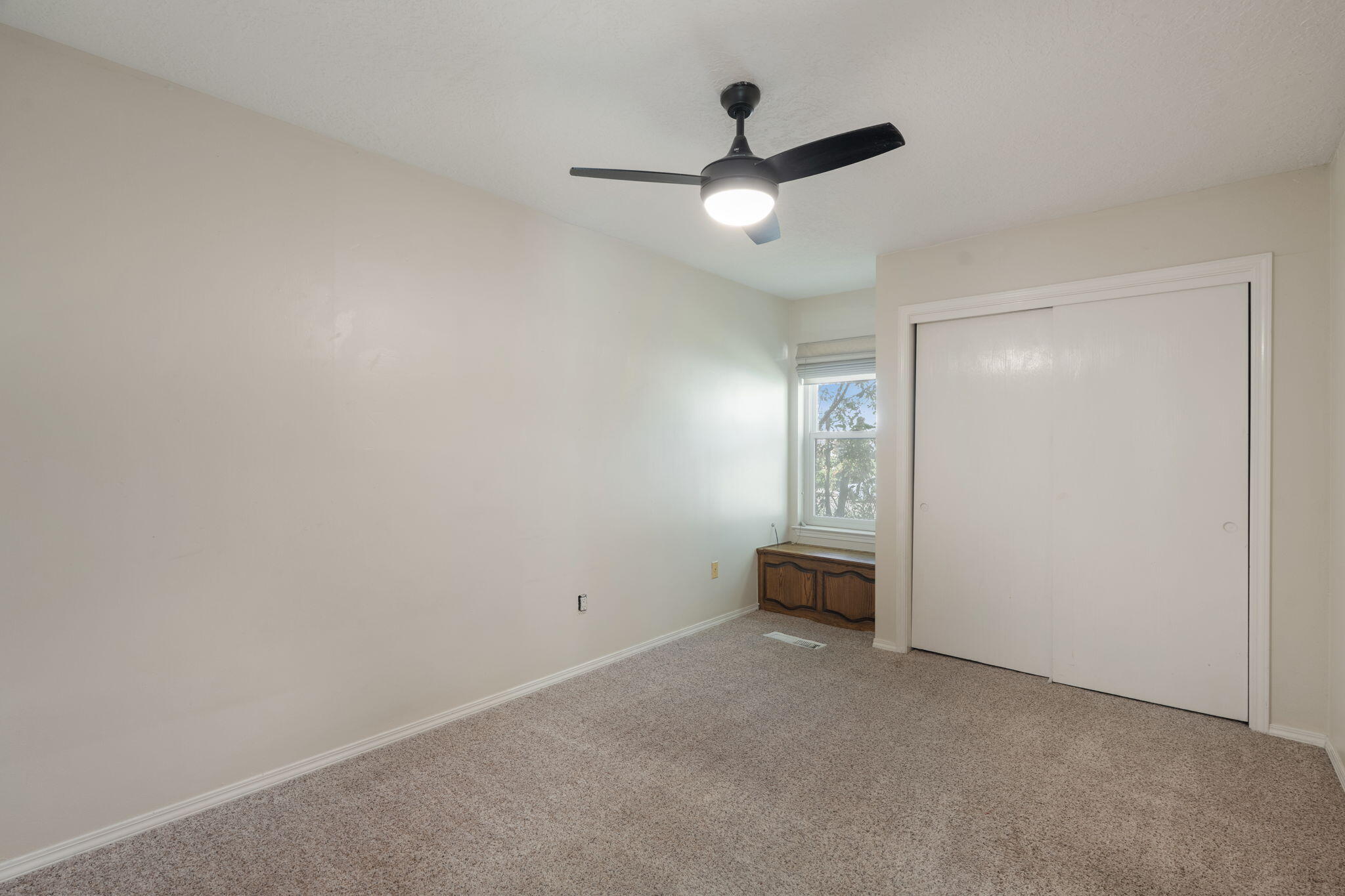 Photo 19 — 9404 Peralta Road NE