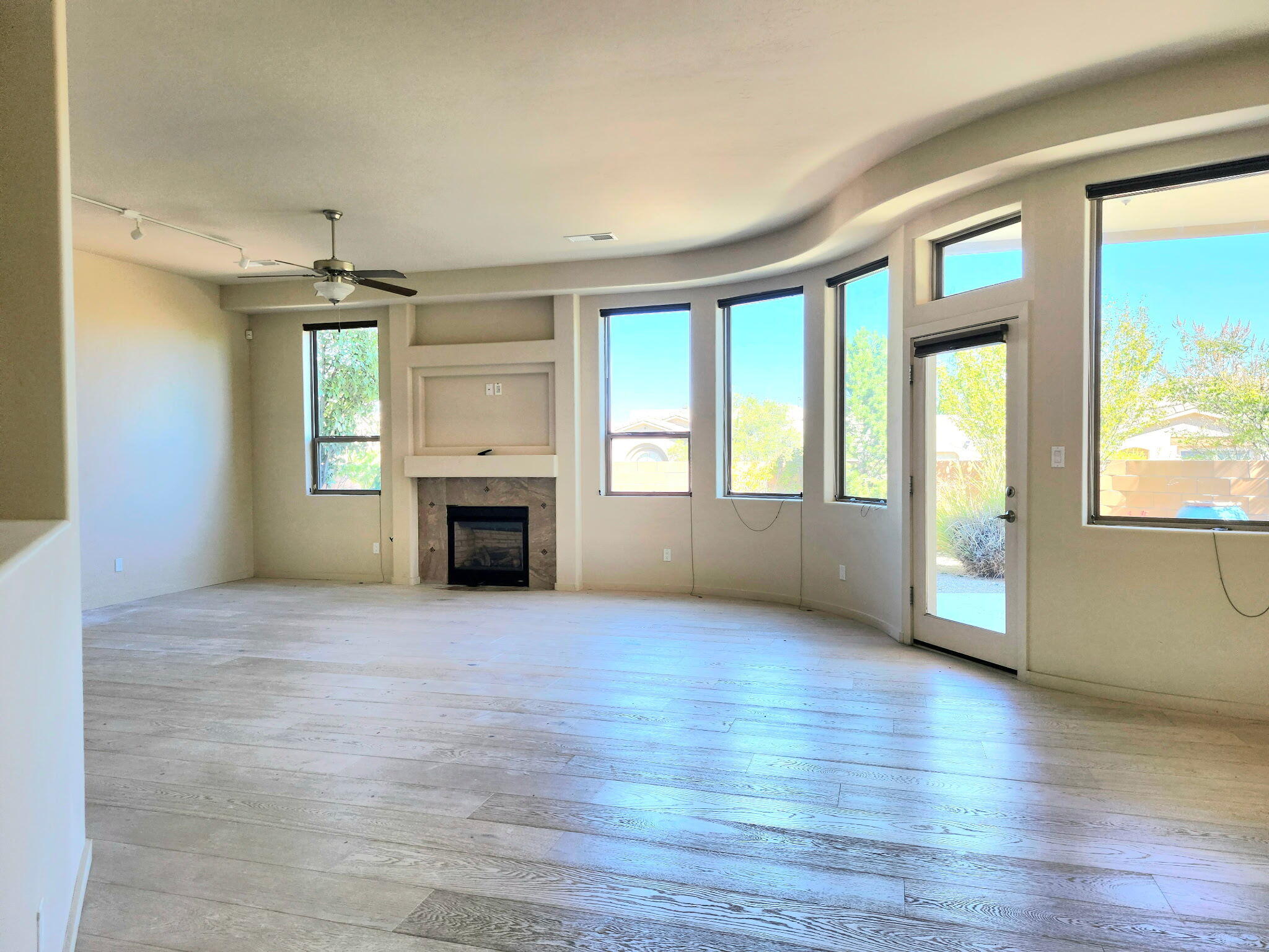 Photo 15 — 5308 Sacate Avenue NW