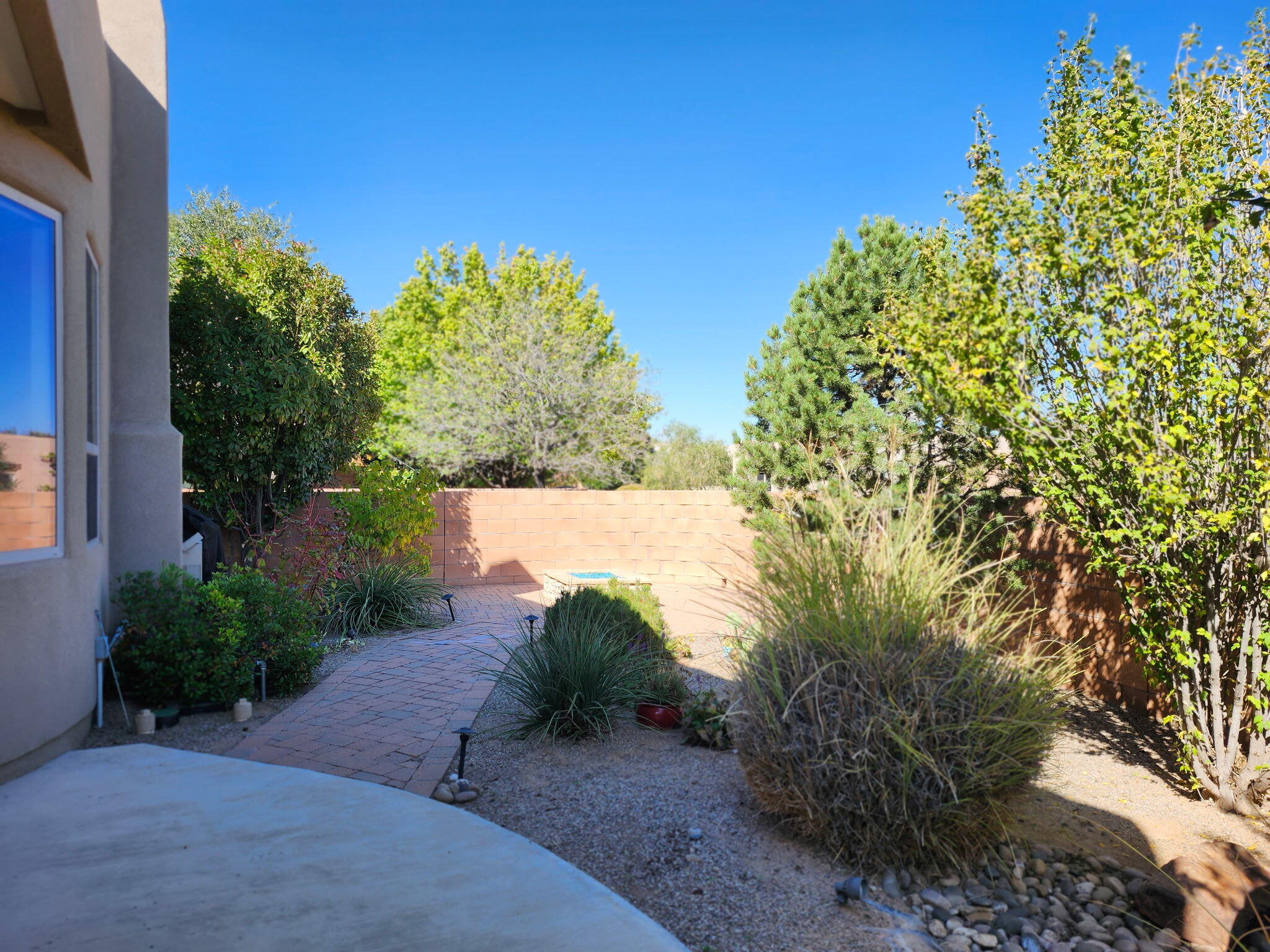 Photo 11 — 5308 Sacate Avenue NW