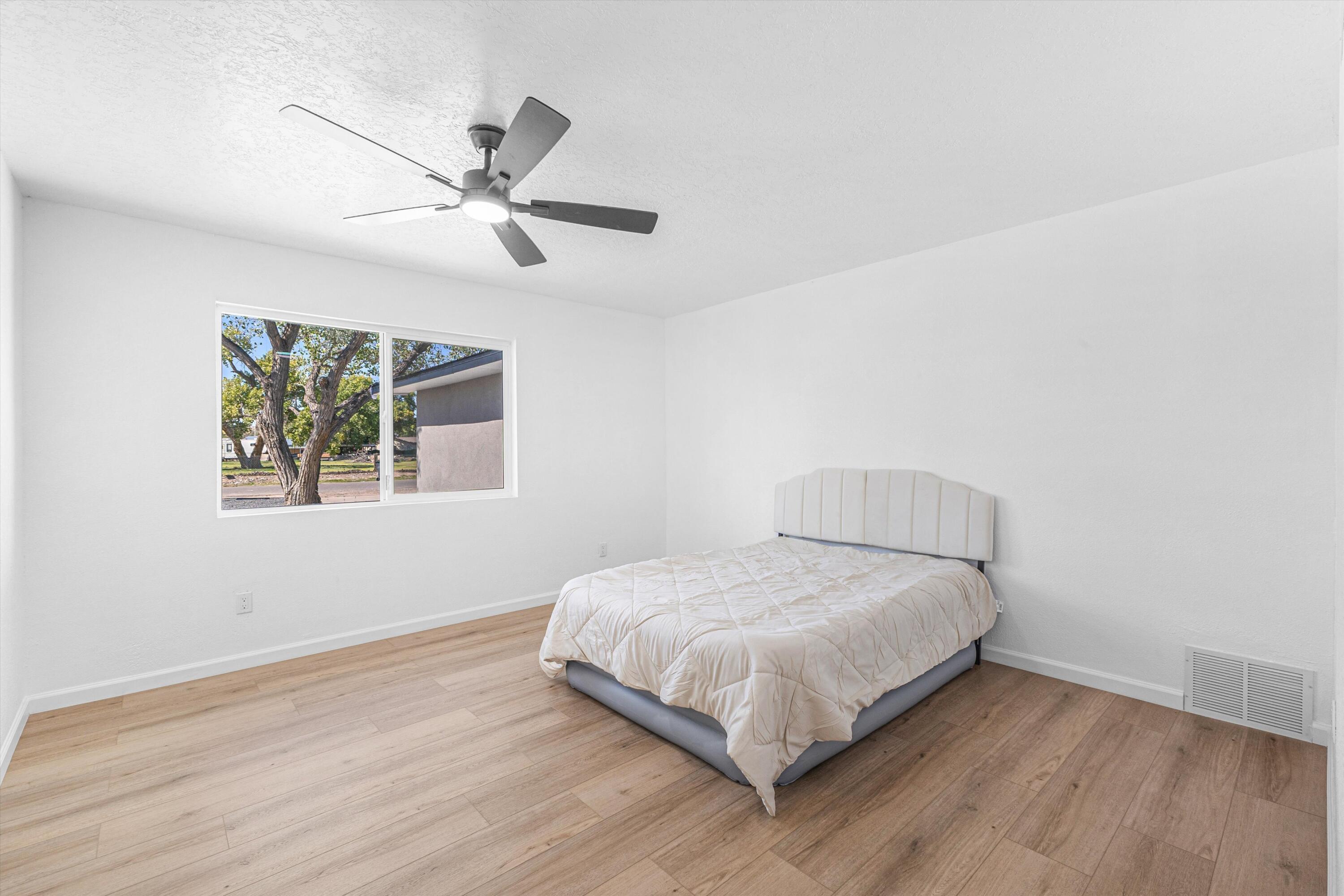 Photo 18 — 5732 Wood Road SW