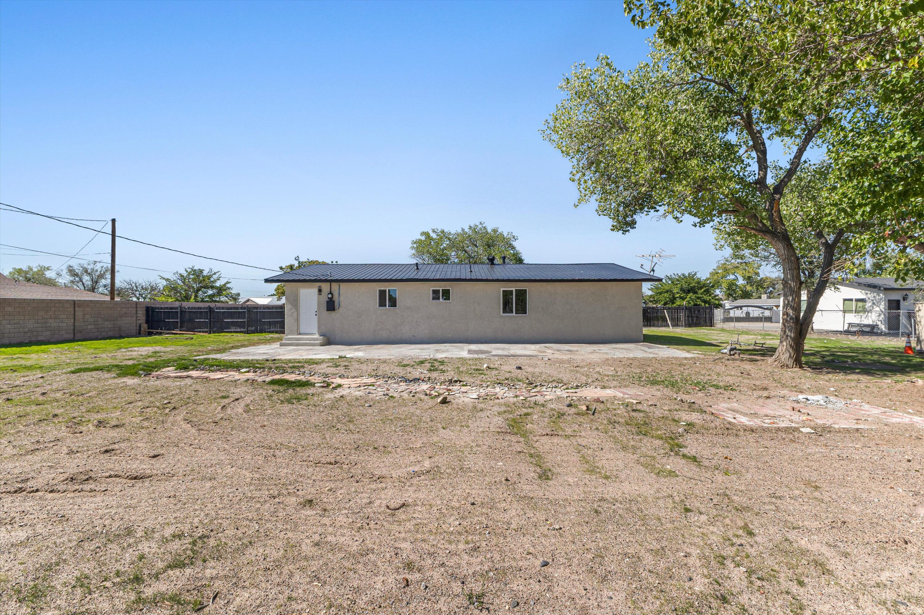Photo 3 — 5732 Wood Road SW