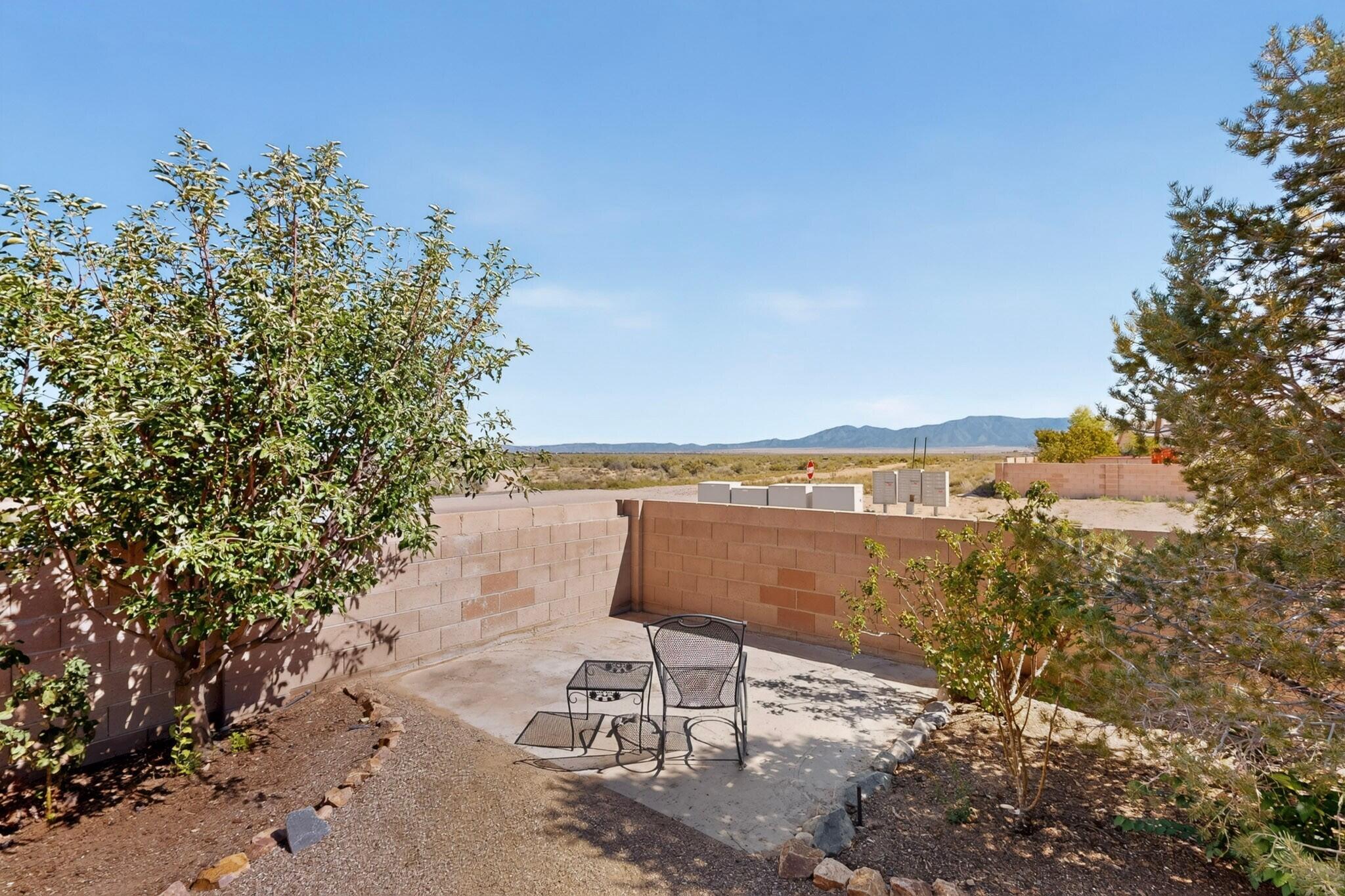 Photo 17 — 1 Rosa Avenue SW