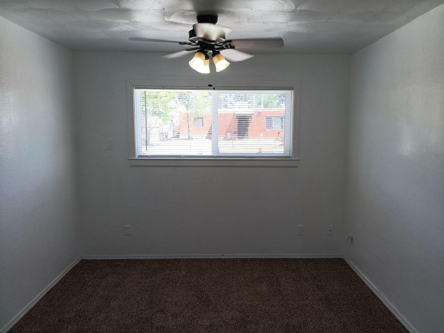 Photo 5 — 1015 June Street NE