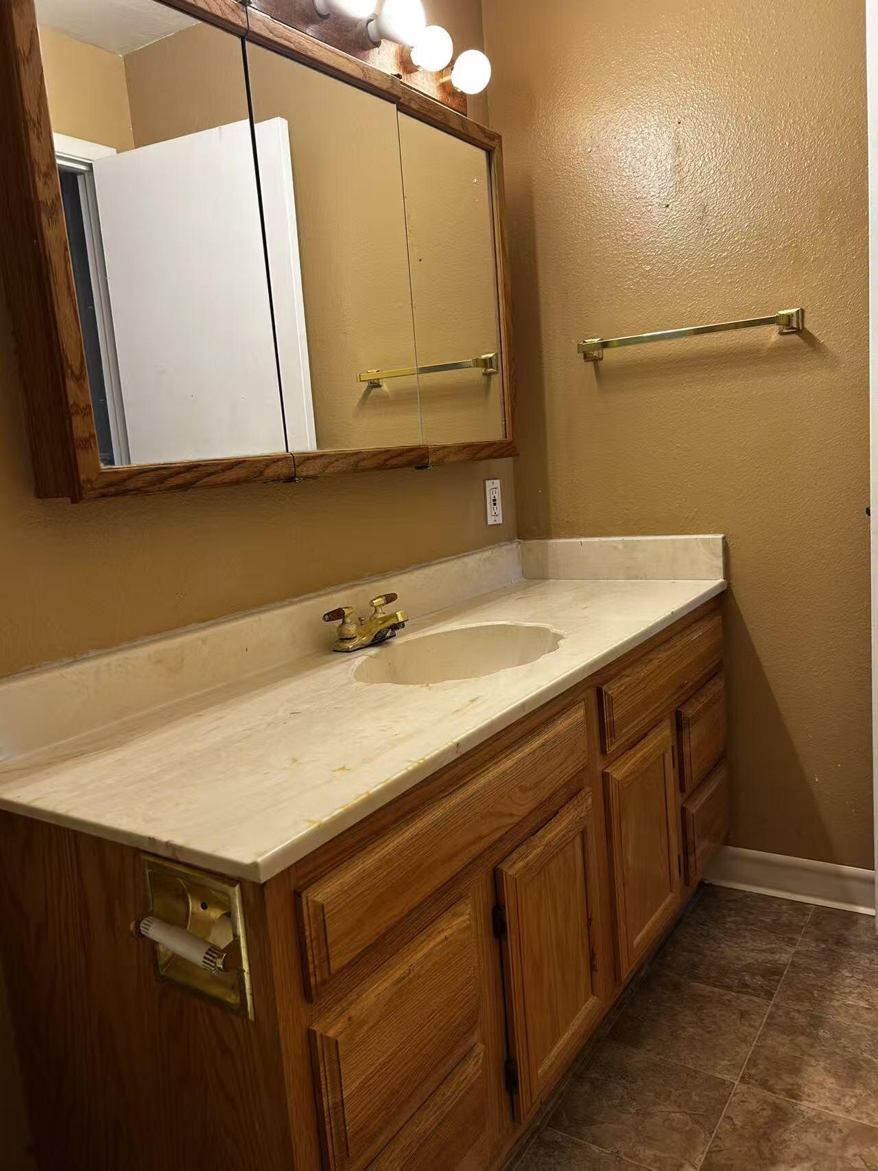Photo 8 — 3869 Montgomery Boulevard NE APT 1627