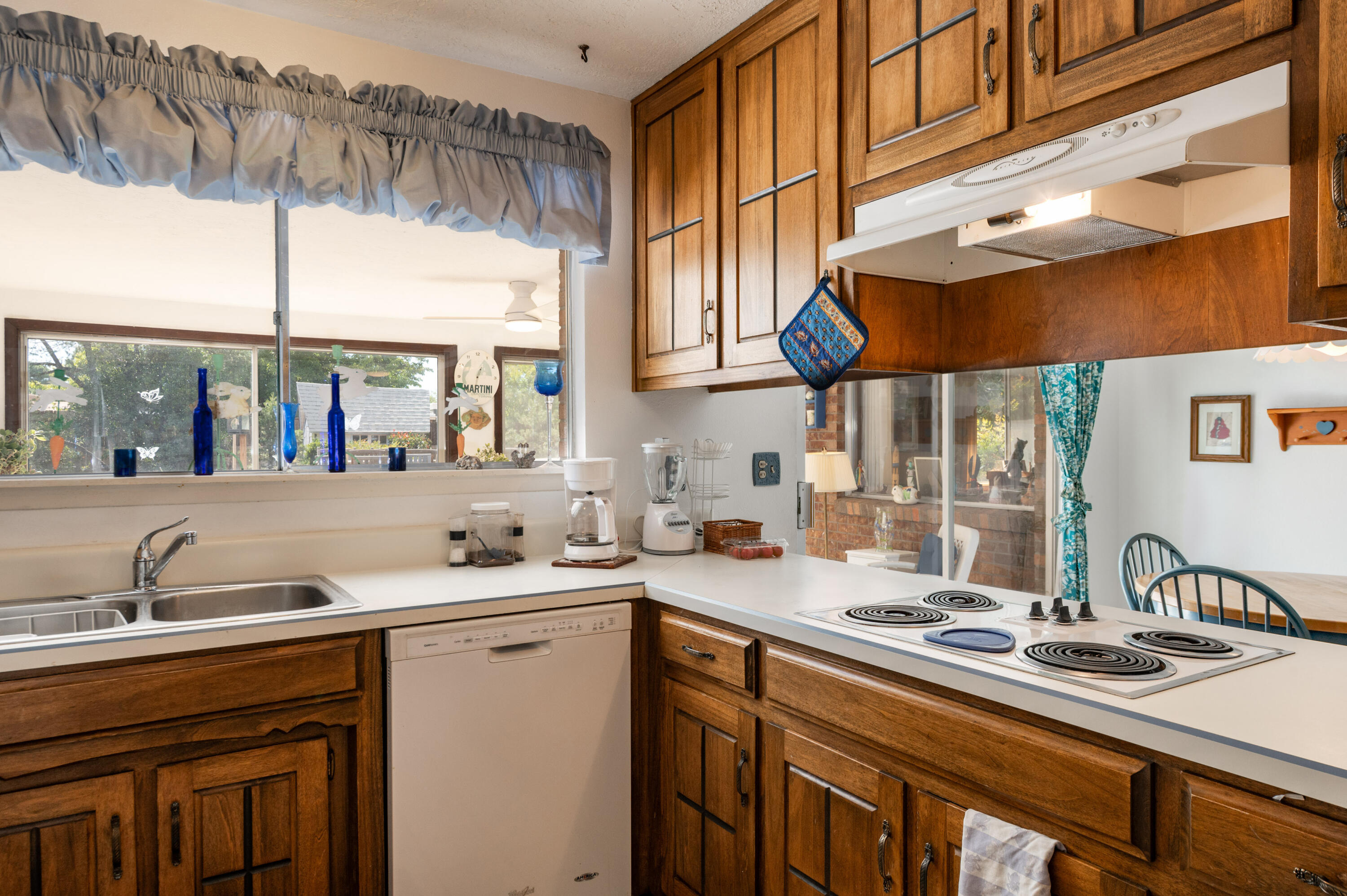 Photo 19 — 8508 Osuna Road NE
