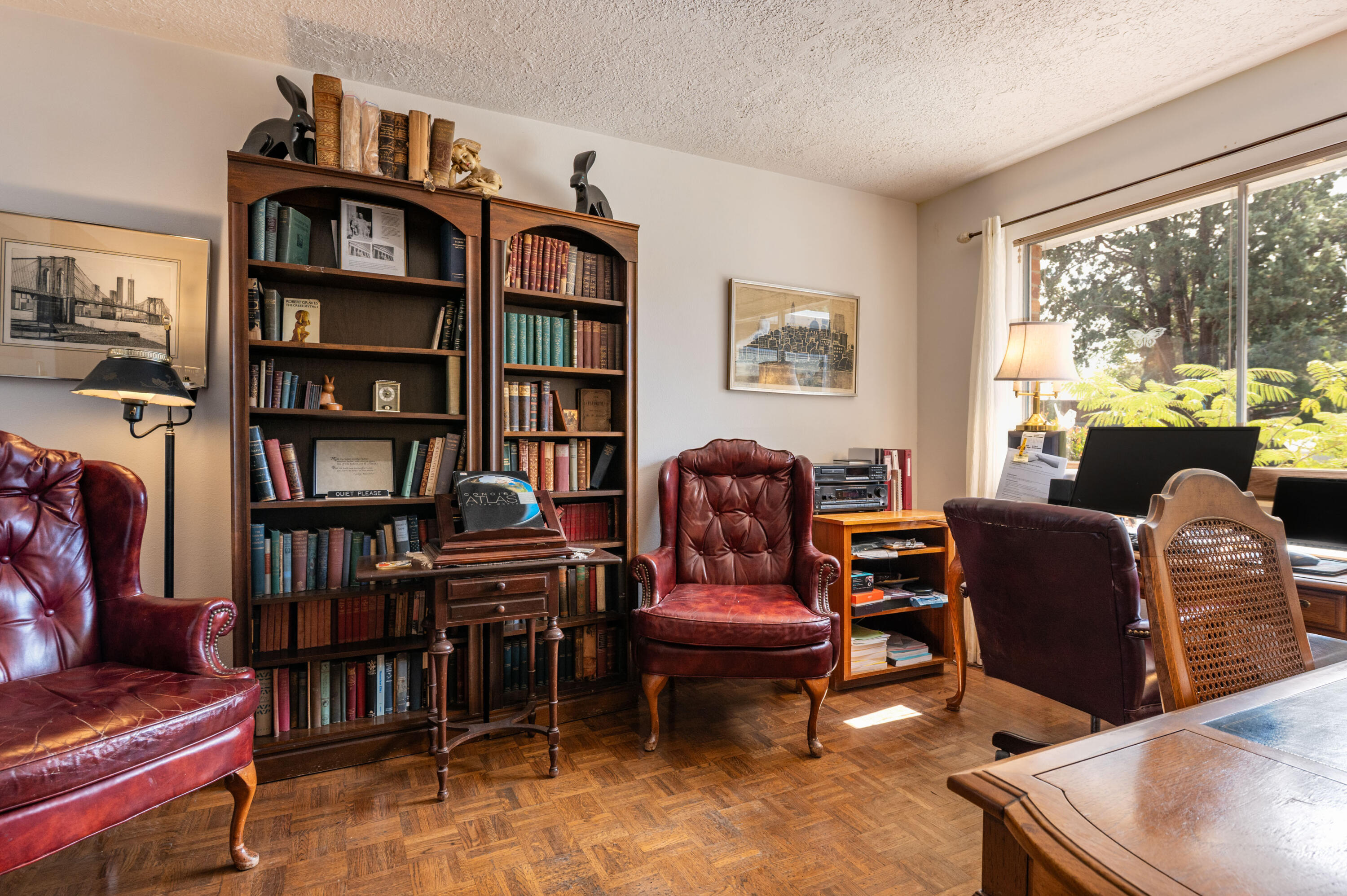 Photo 10 — 8508 Osuna Road NE