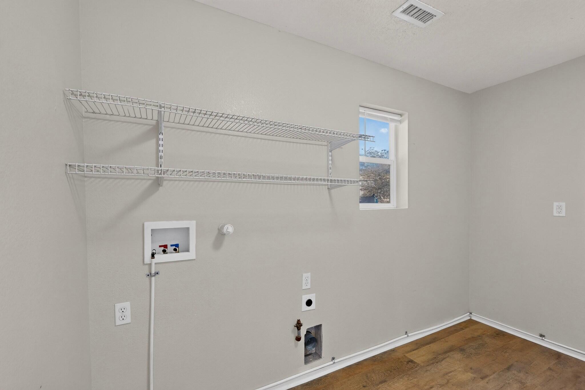 Photo 9 — 10655 McMichael Lane SW