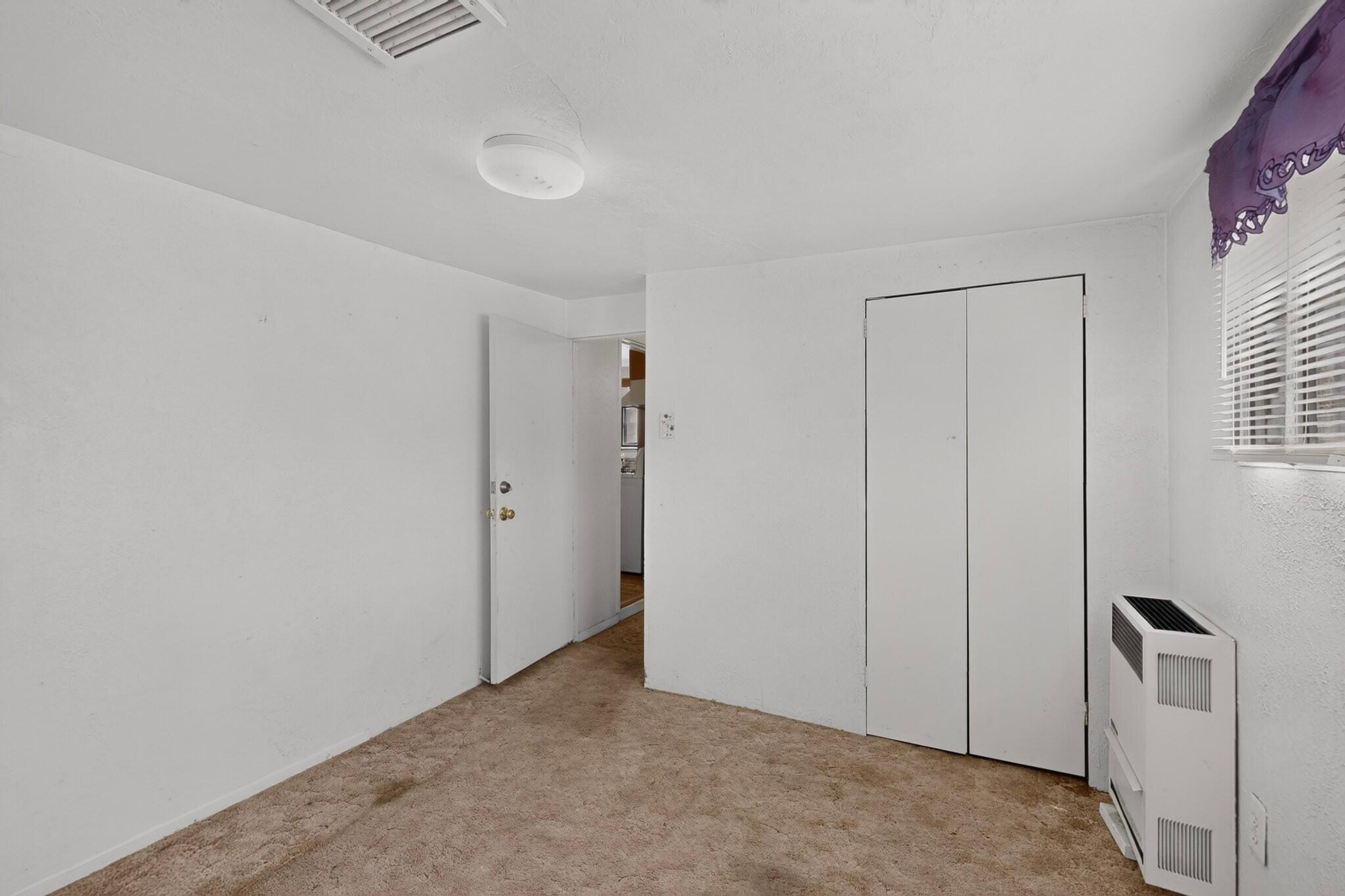 Photo 2 — 406 Smith Avenue SE