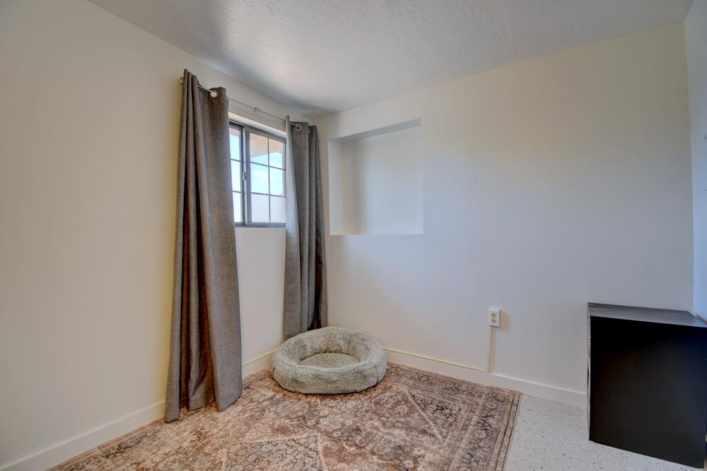 Photo 20 — 1743 Van Court SW