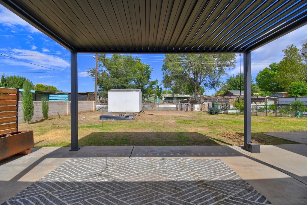 Photo 2 — 1743 Van Court SW