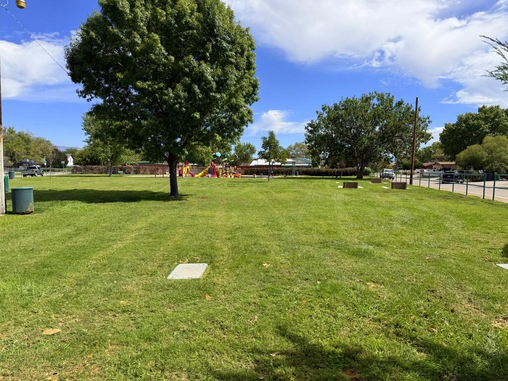Photo 4 — 1743 Van Court SW