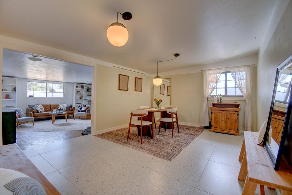 Photo 9 — 1743 Van Court SW