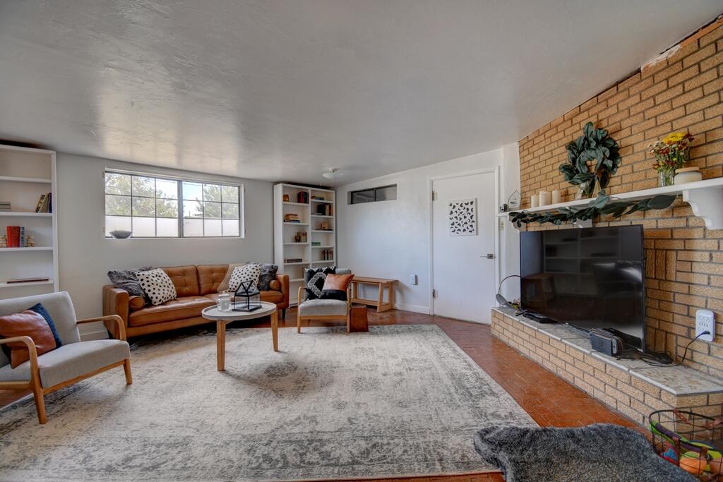 Photo 10 — 1743 Van Court SW