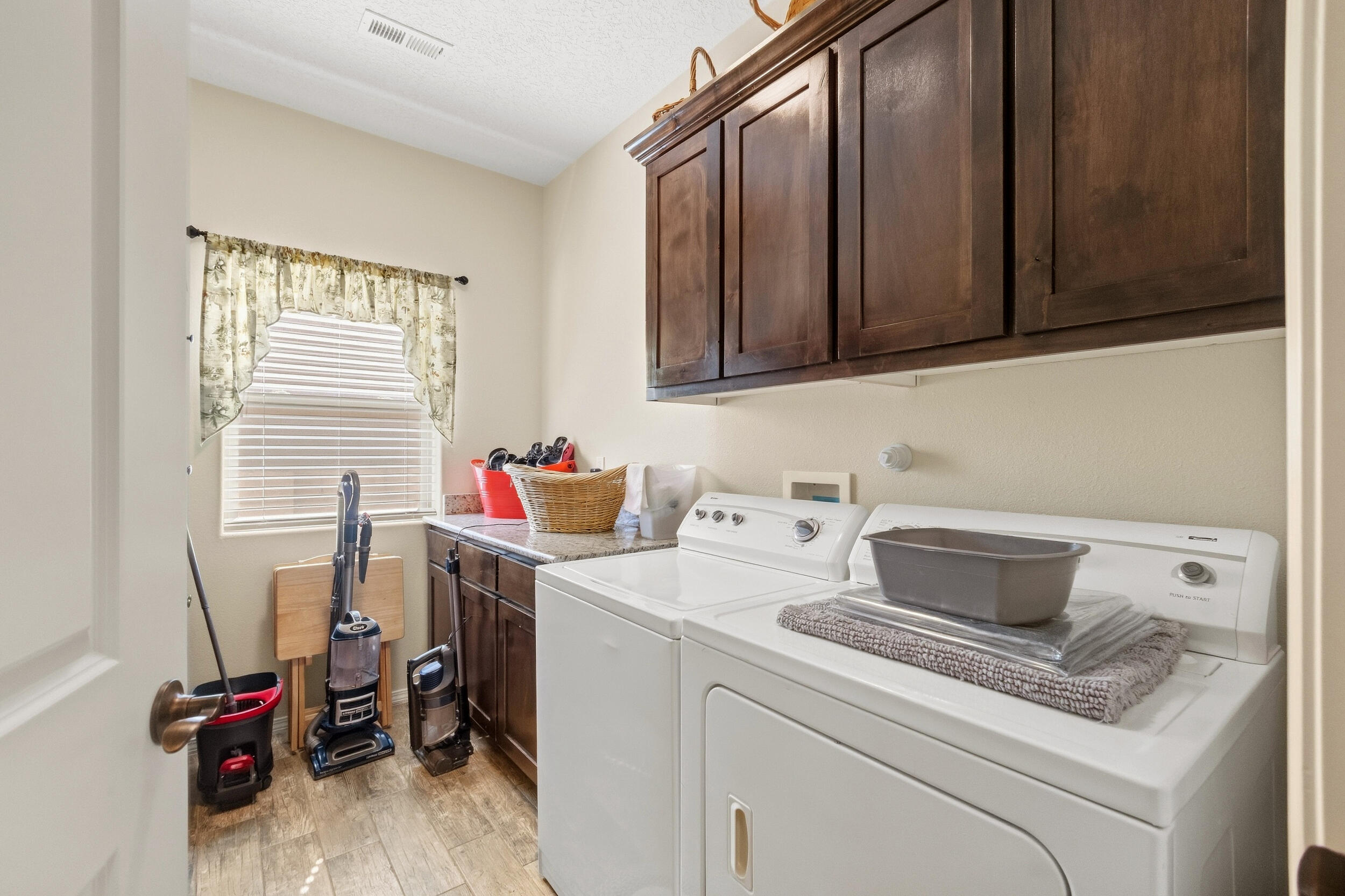 Photo 12 — 900 Firewheel Avenue SW