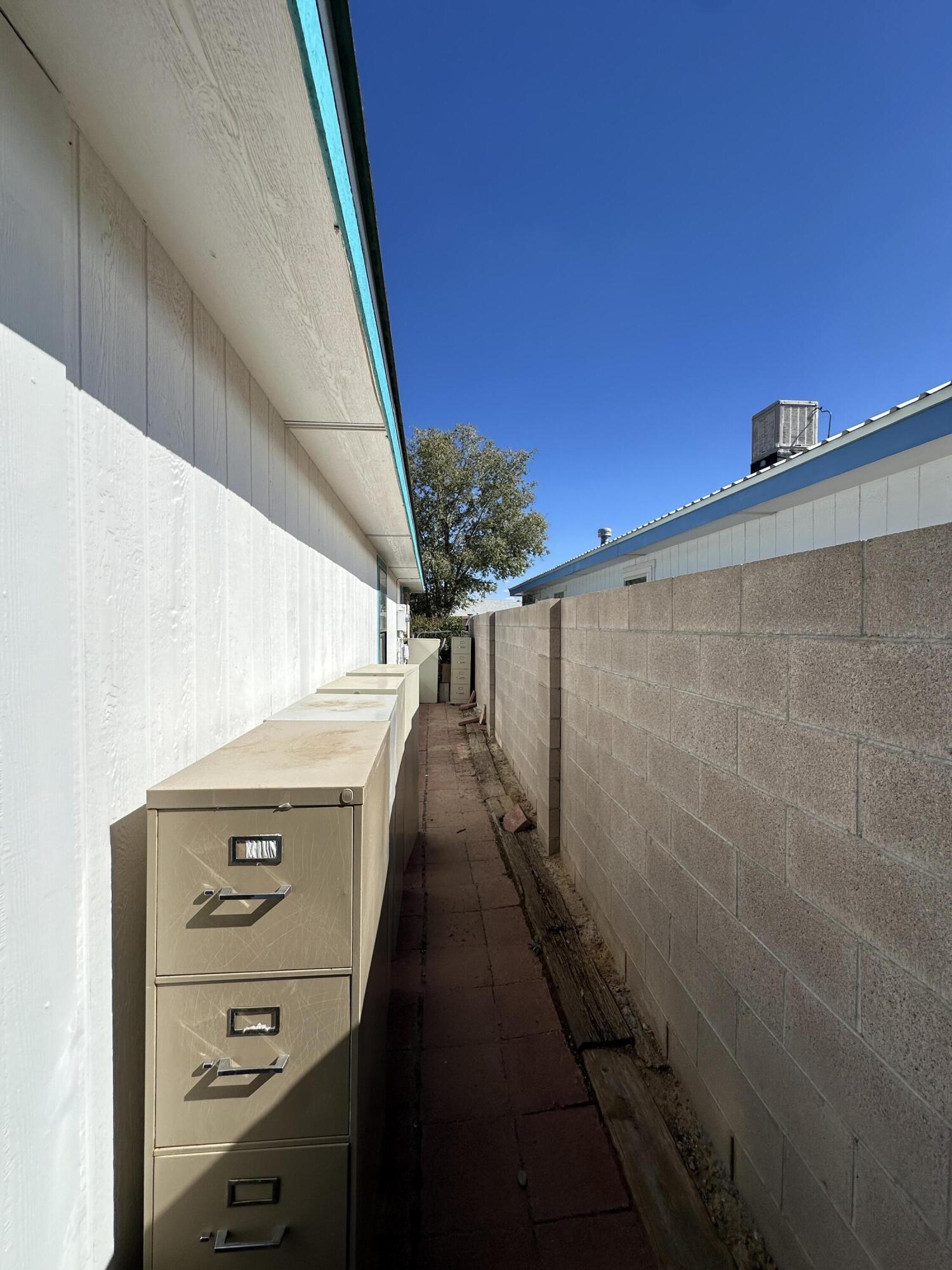 Photo 2 — 1161 Camino Del Rey Drive SW