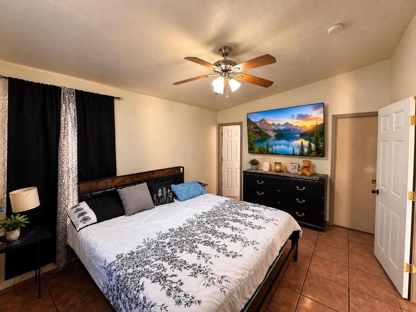 Photo 15 — 1161 Camino Del Rey Drive SW