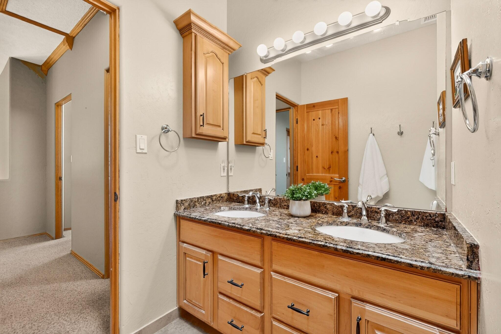 Photo 19 — 3805 Bay Hill Loop SE