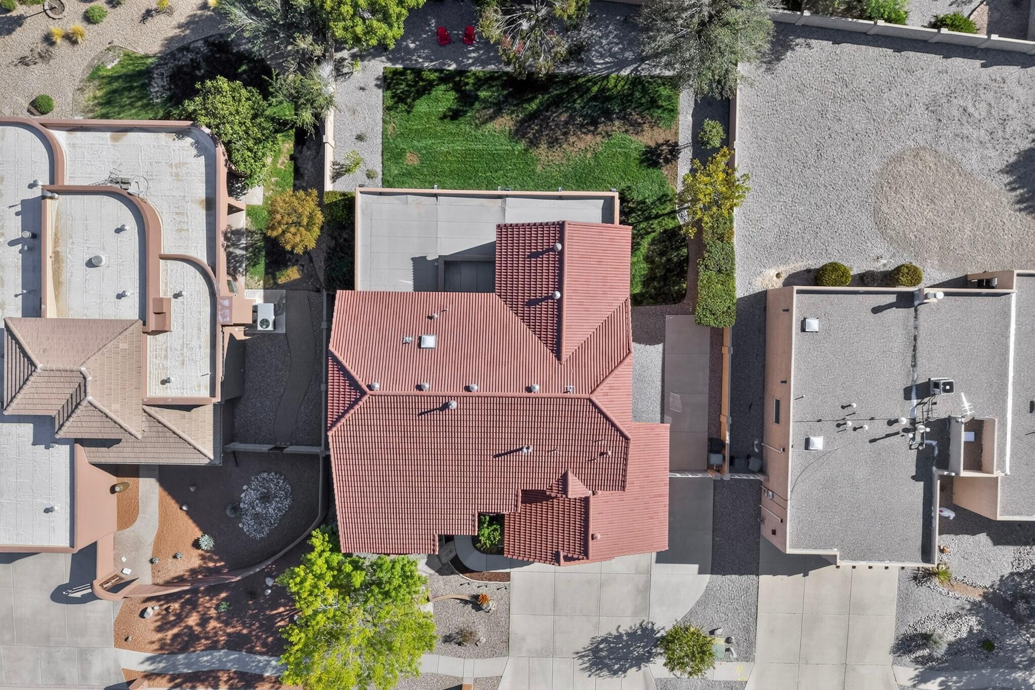 Photo 2 — 3805 Bay Hill Loop SE