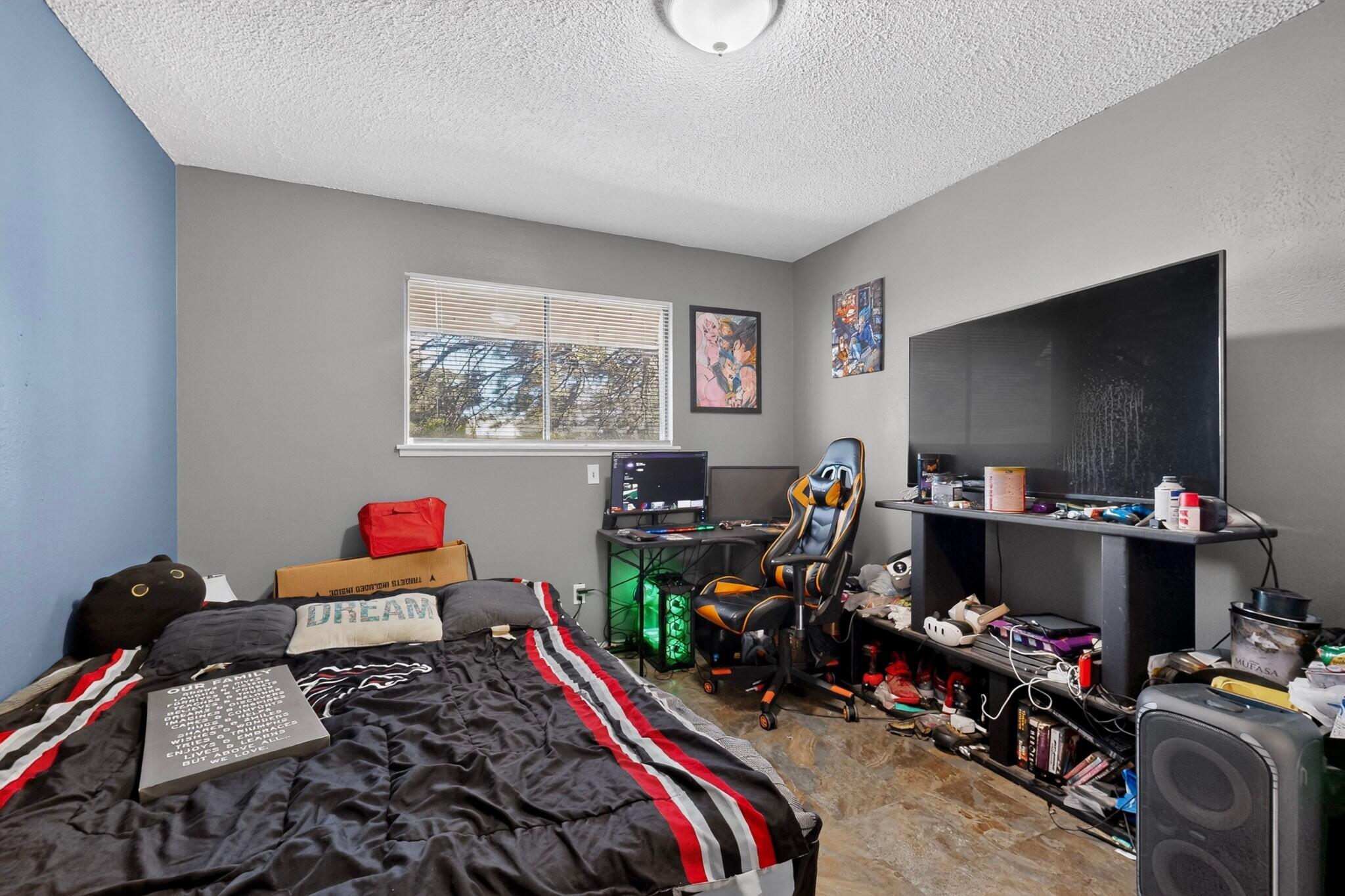 Photo 19 — 10125 Furman Court NW
