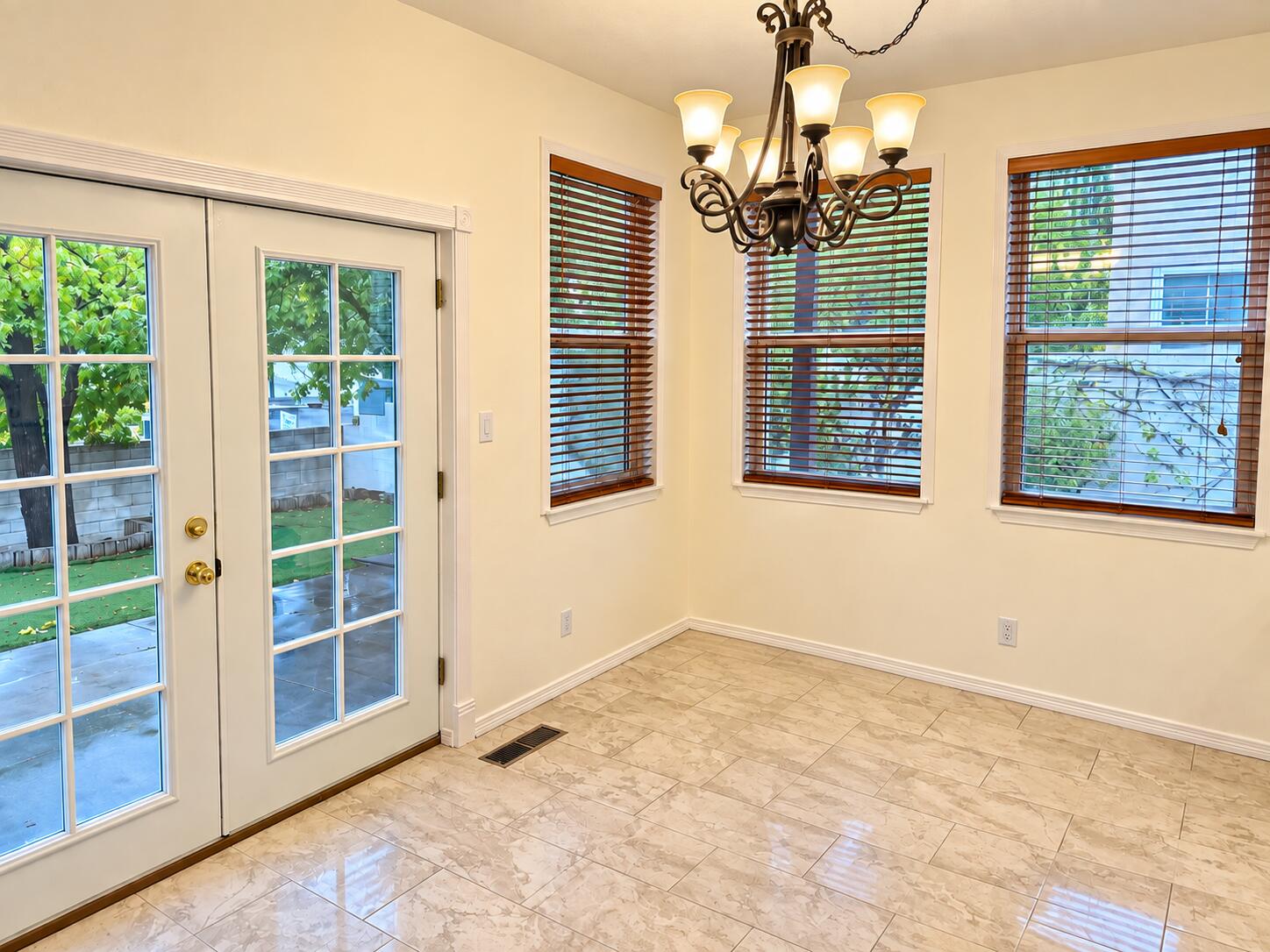 Photo 19 — 6315 Elk Horn Drive NE