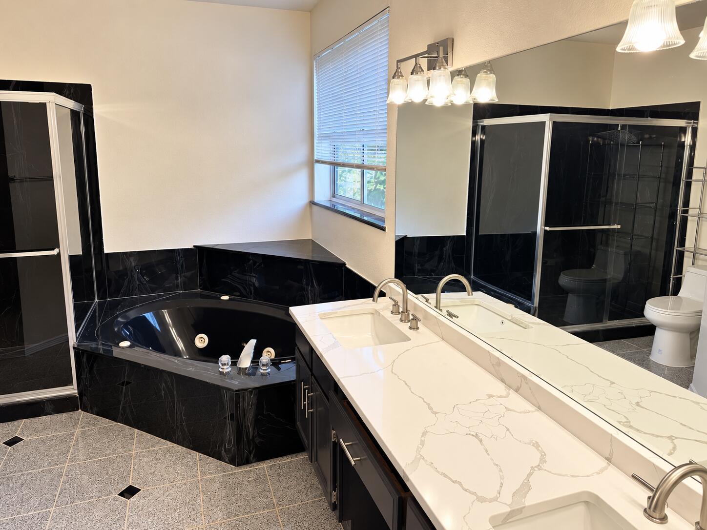 Photo 16 — 6315 Elk Horn Drive NE