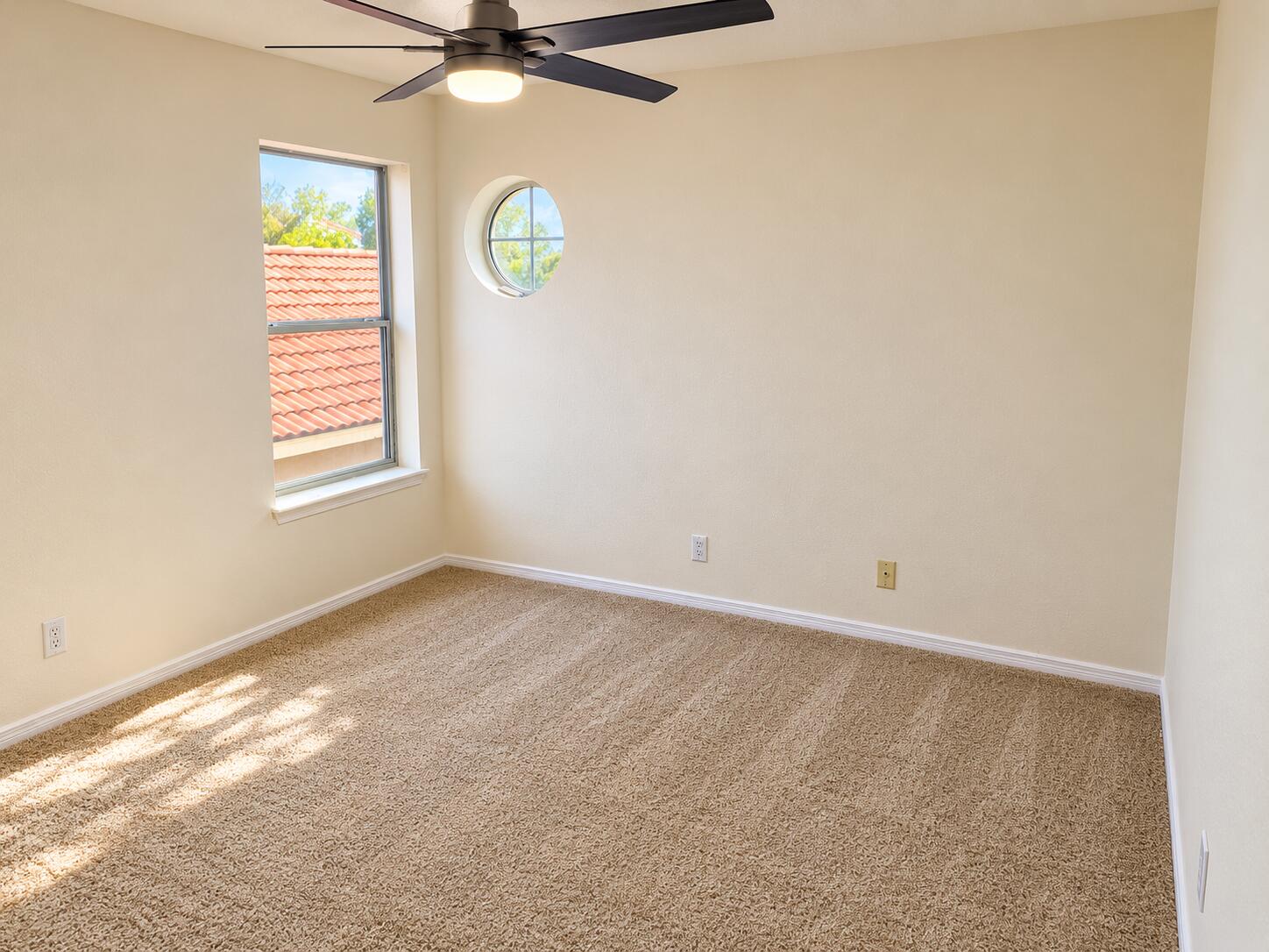 Photo 12 — 6315 Elk Horn Drive NE
