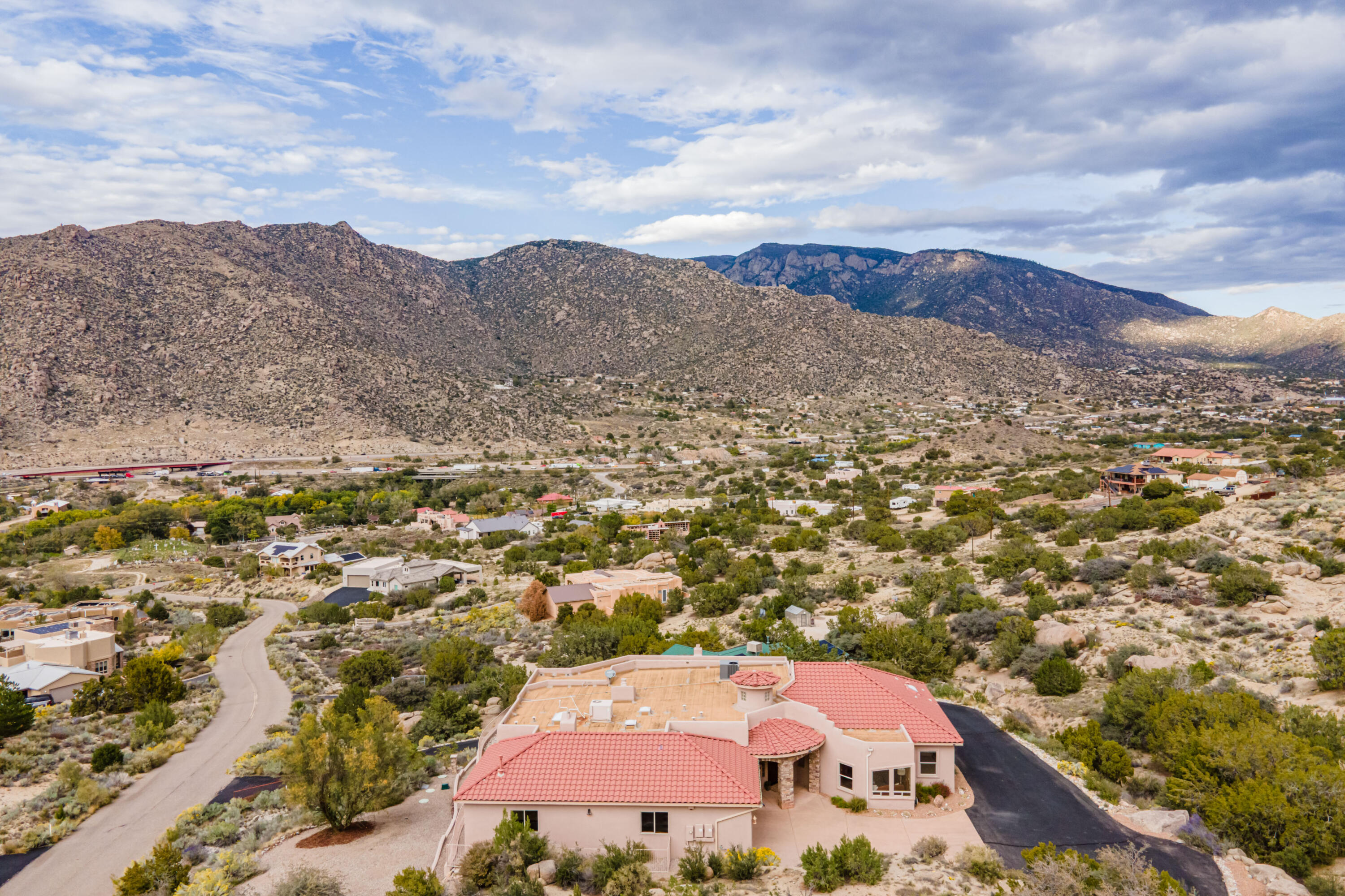 Photo 5 — 26 Desert Sky Road SE