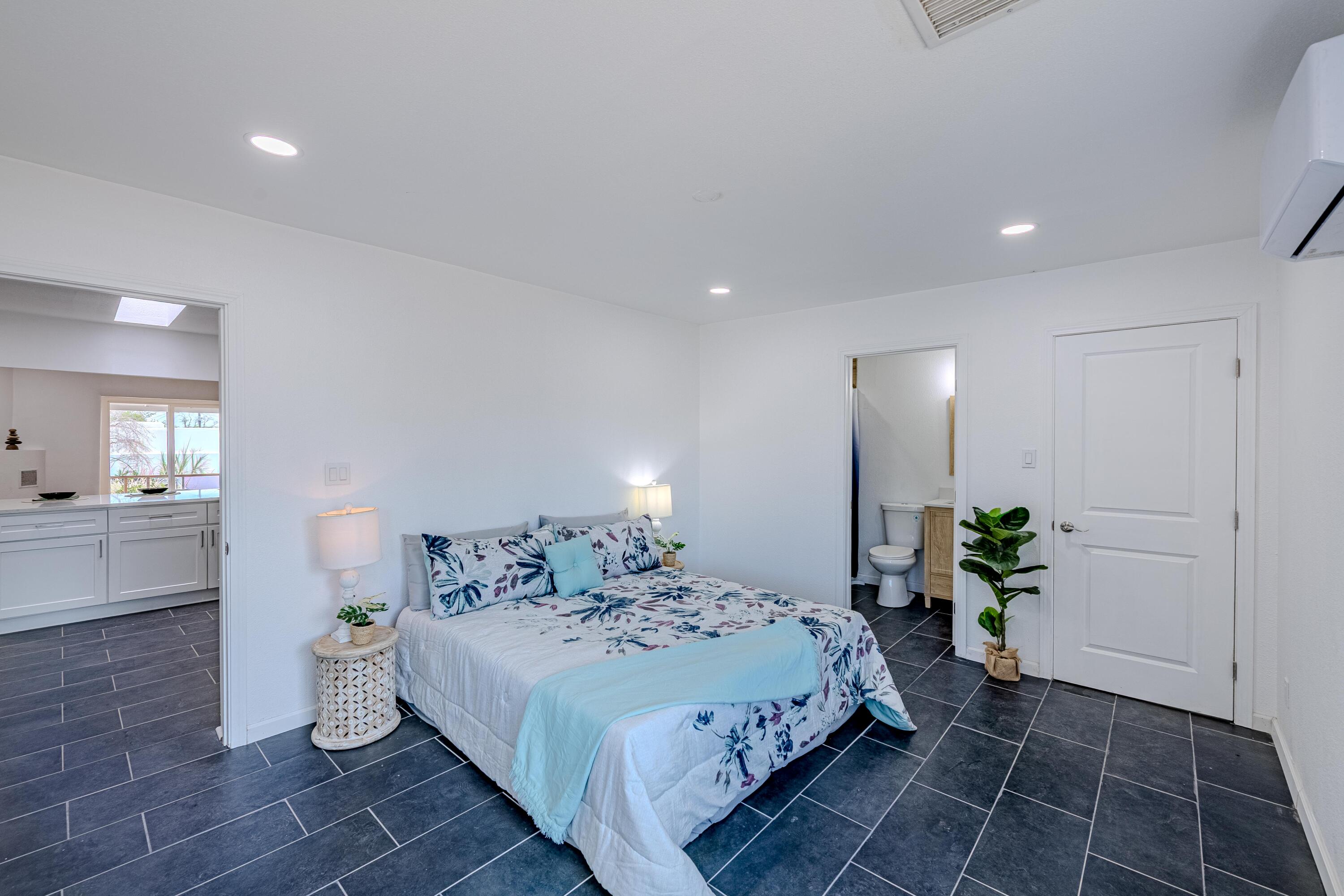 Photo 2 — 5512 Granite Avenue NE