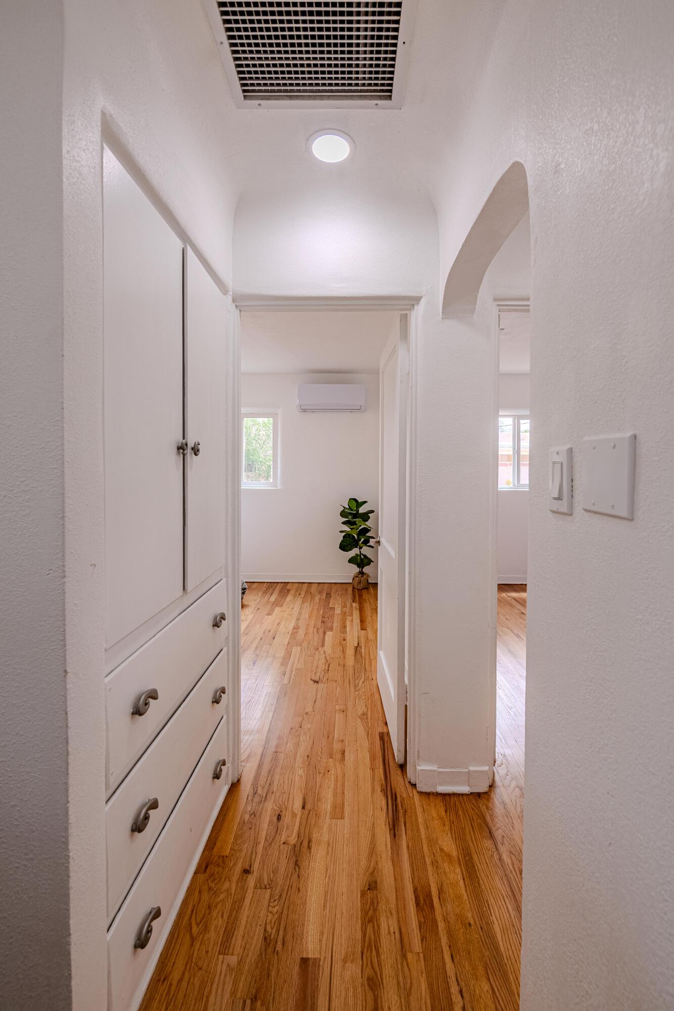 Photo 3 — 5512 Granite Avenue NE