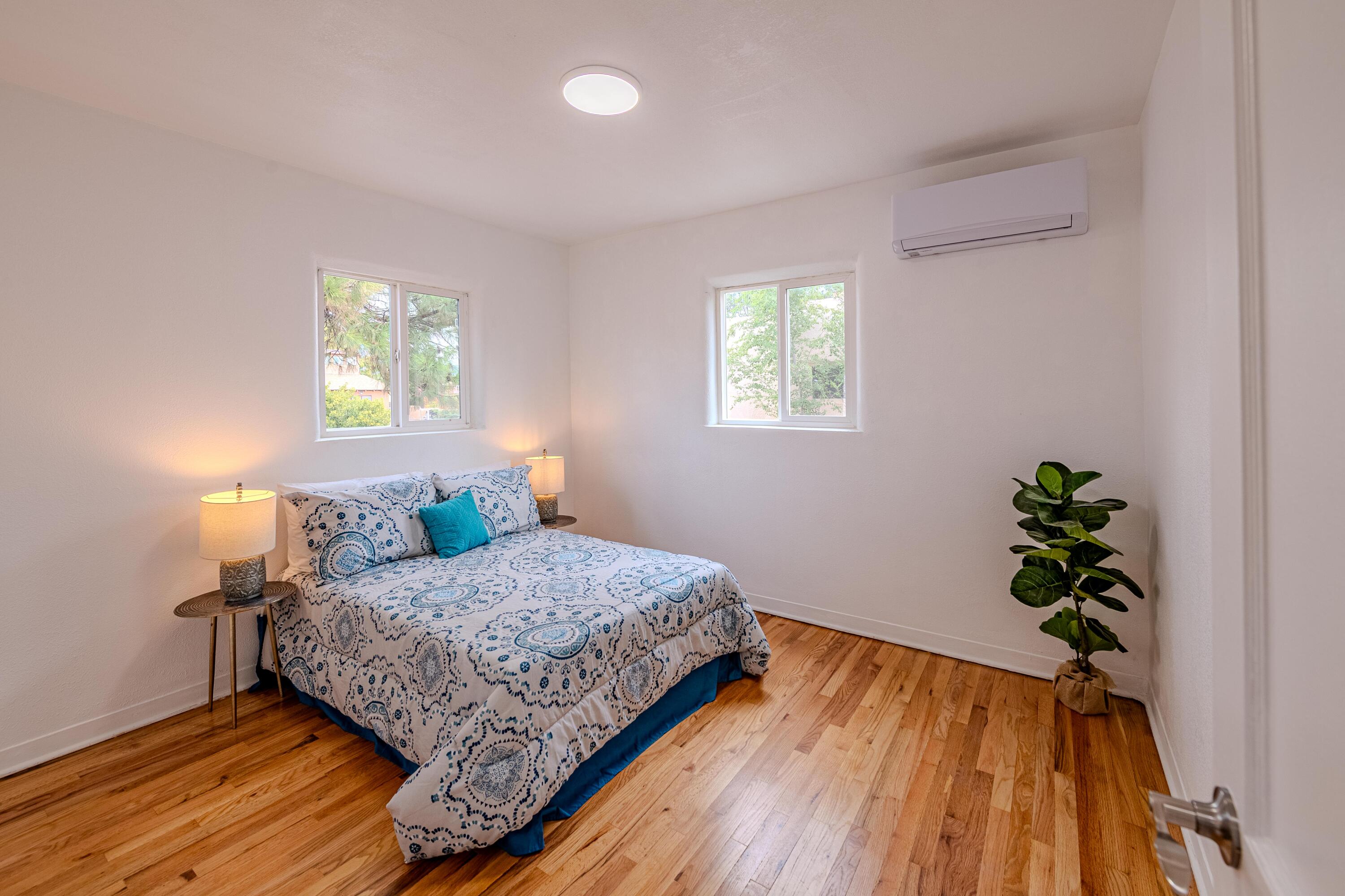 Photo 4 — 5512 Granite Avenue NE
