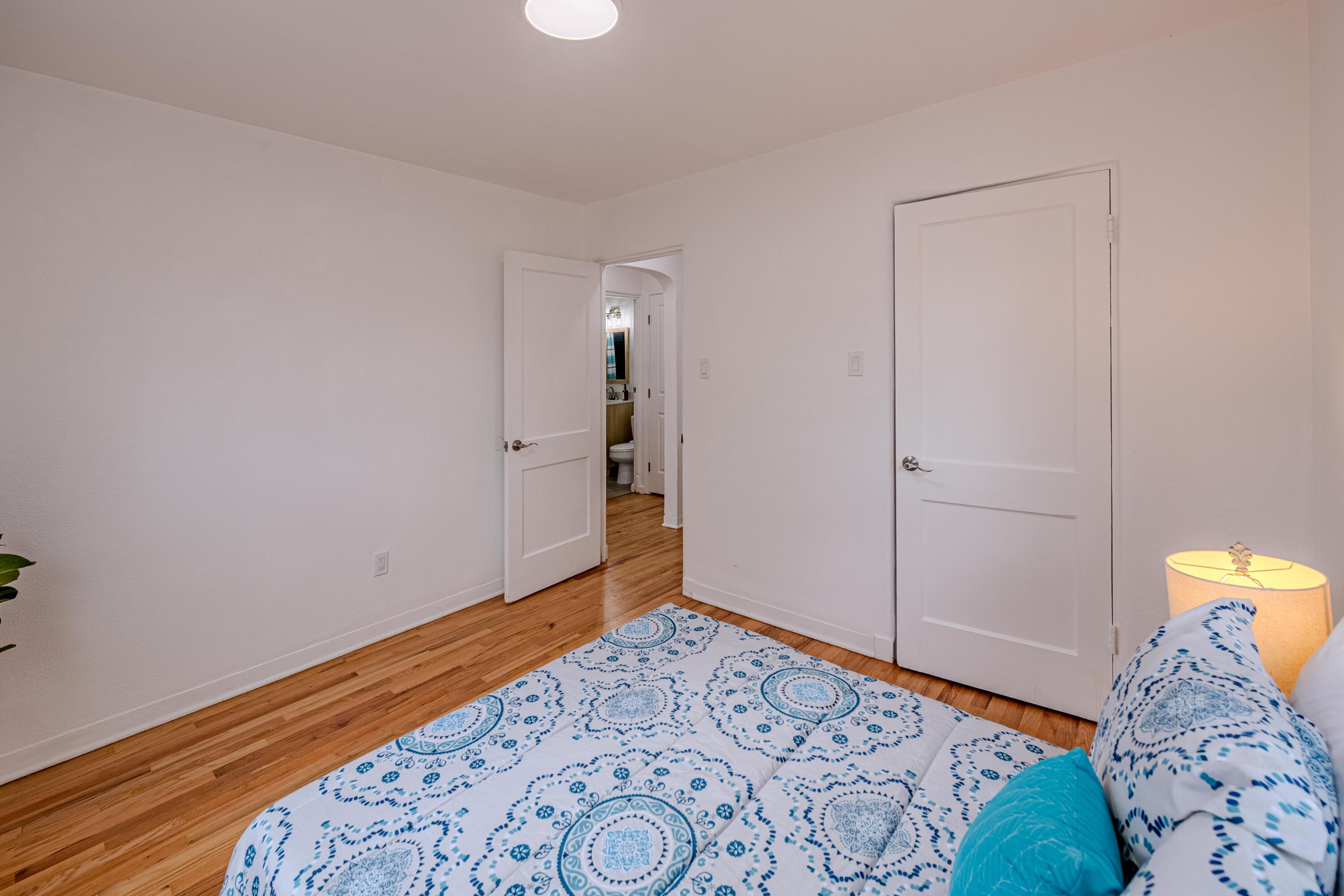 Photo 5 — 5512 Granite Avenue NE