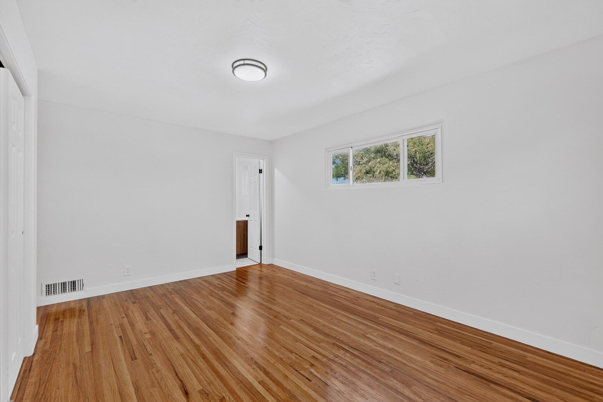 Photo 2 — 4016 Ponderosa Avenue NE