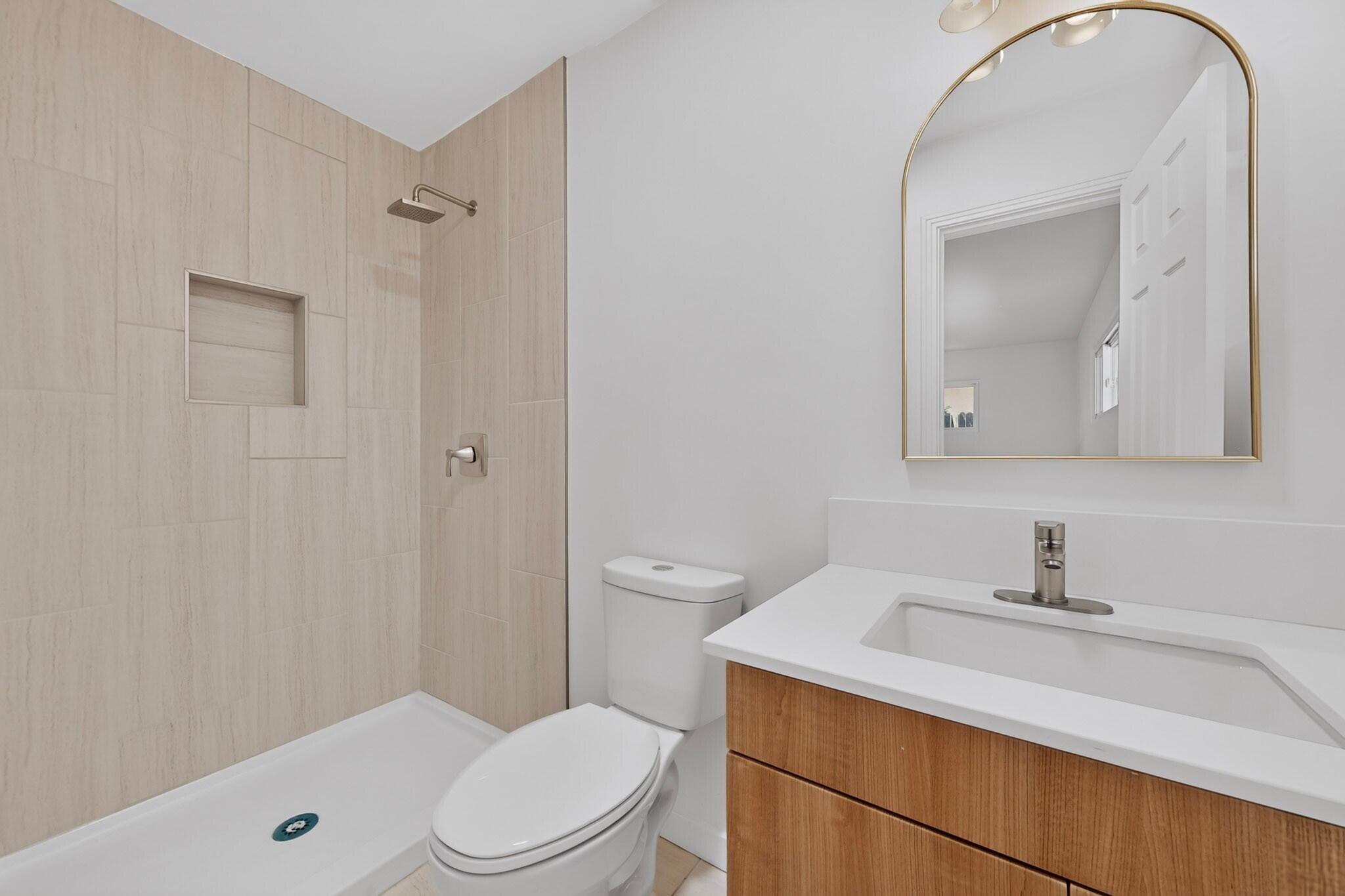 Photo 3 — 4016 Ponderosa Avenue NE
