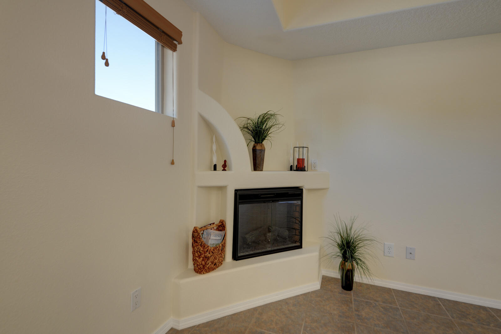 Photo 4 — 11012 Opalo Drive NW