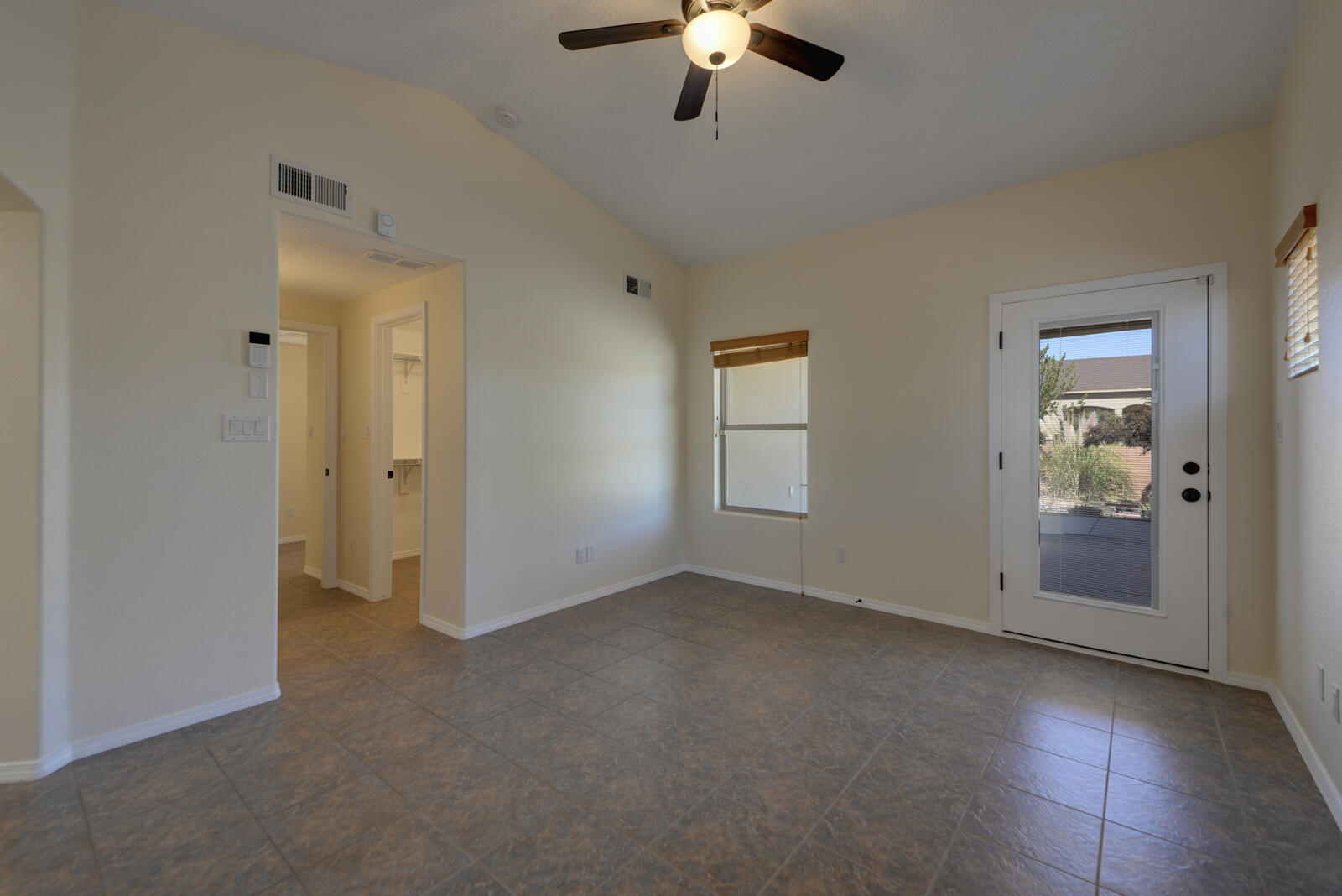 Photo 6 — 11012 Opalo Drive NW