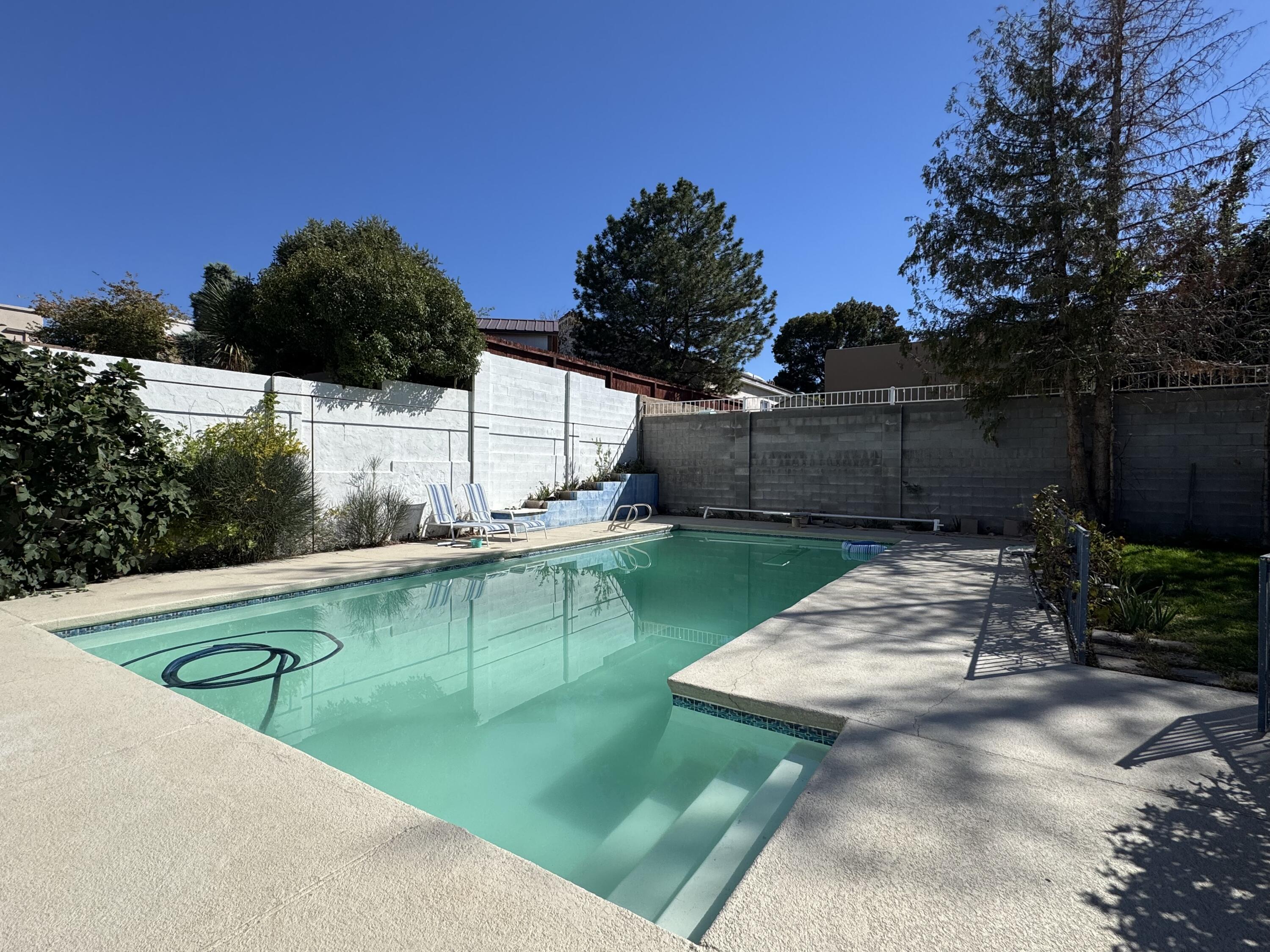 Photo 8 — 8808 Vallejo Place NE