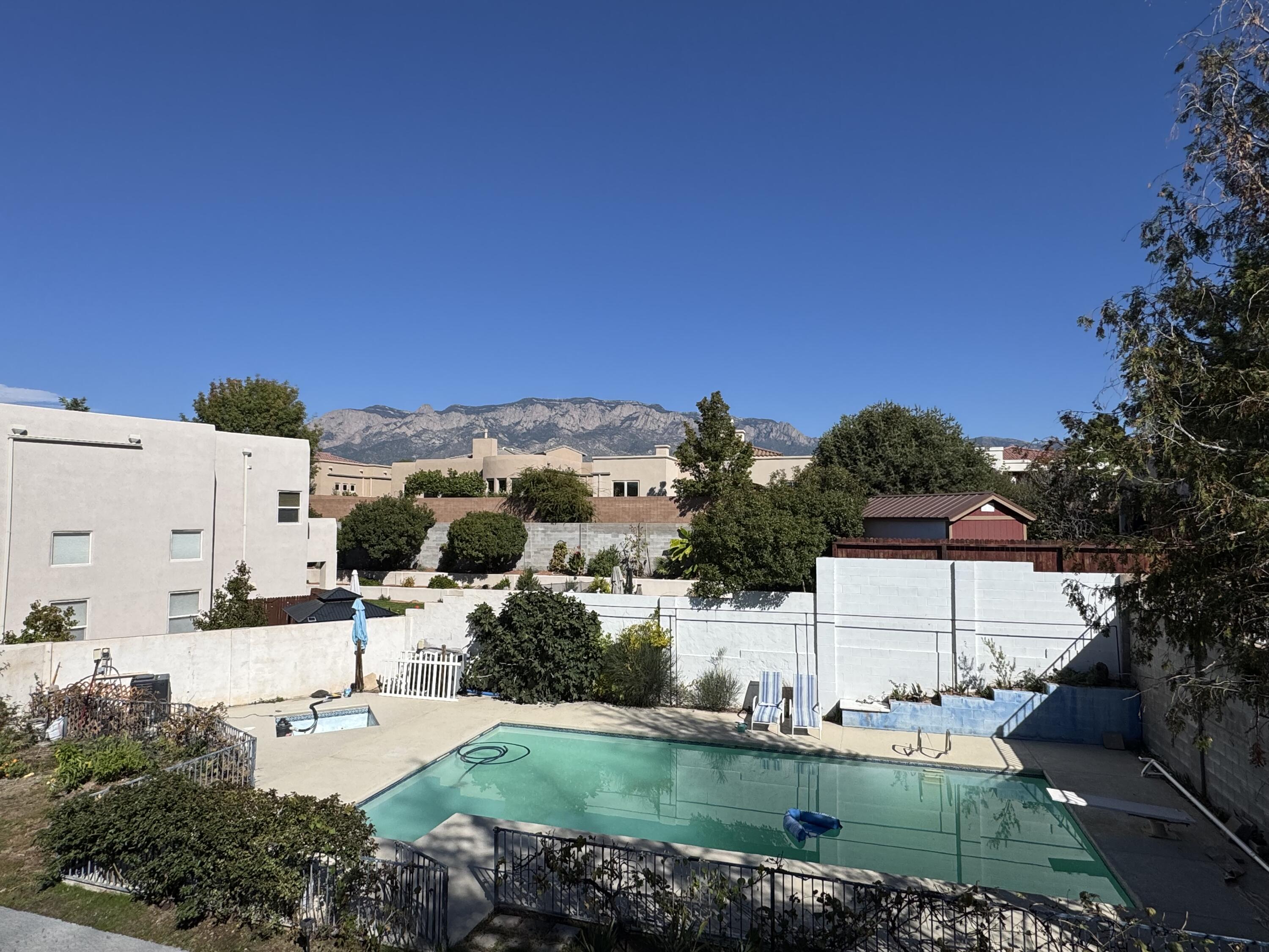 Photo 10 — 8808 Vallejo Place NE