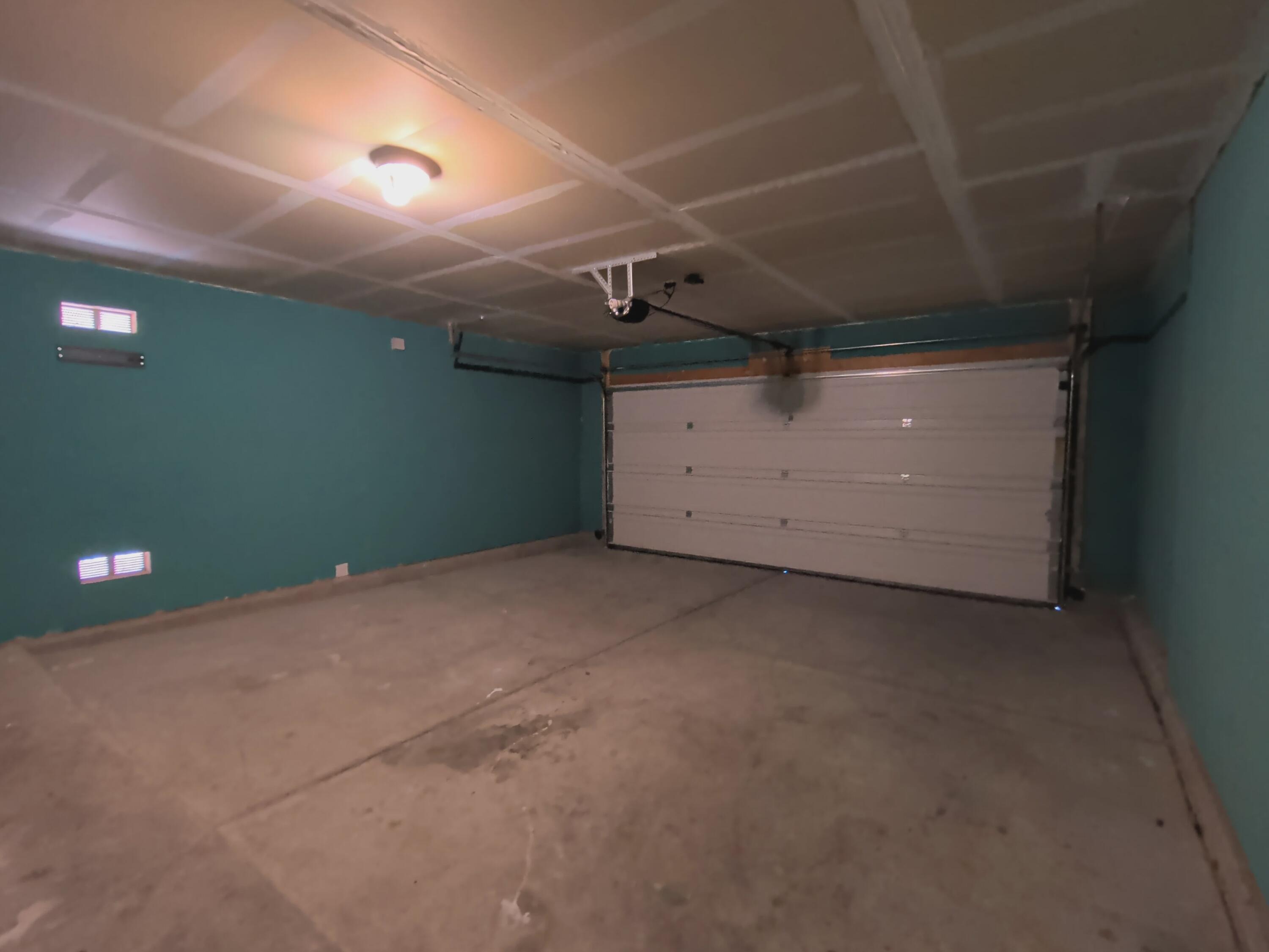 Photo 6 — 6608 Mountain Hawk Loop NE