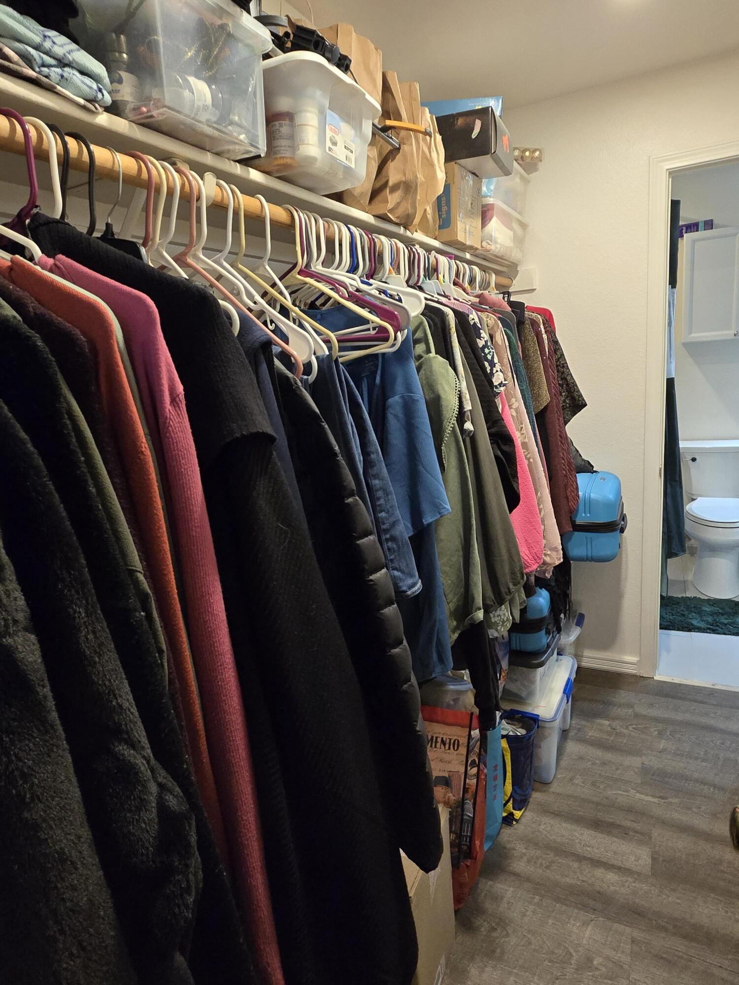 Photo 6 — 3829 Montgomery Boulevard NE 323